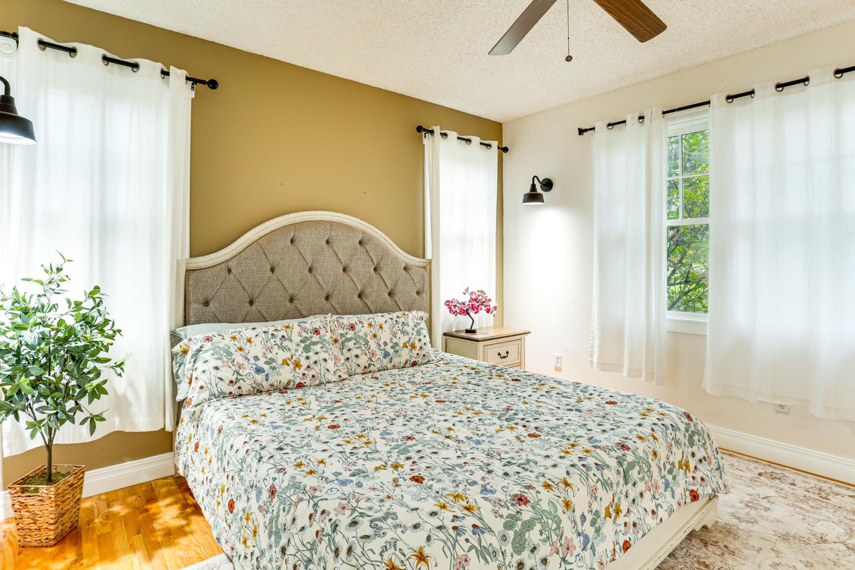 Country Comfort! Spacious Family Home By Red Bluff