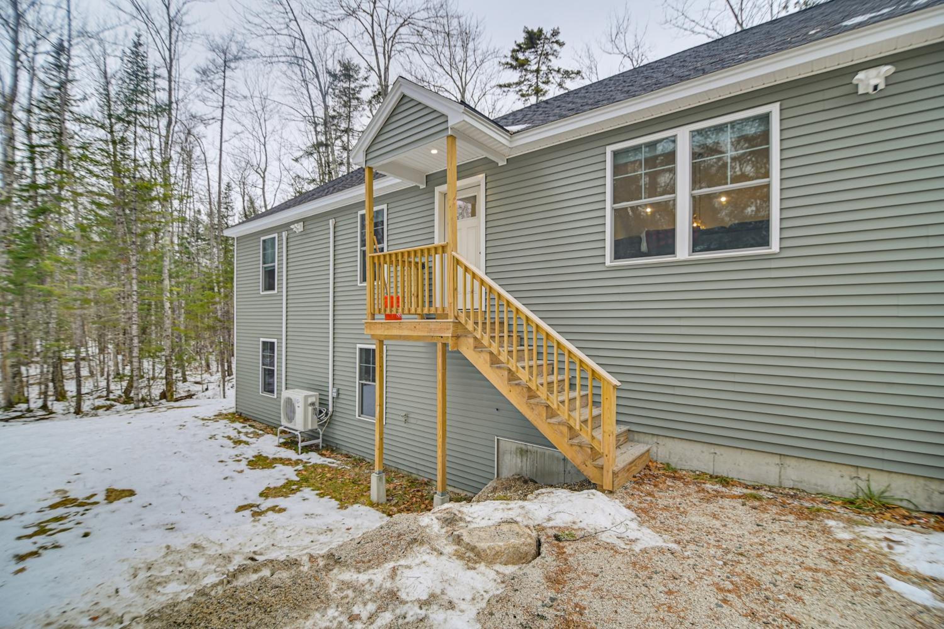 Ski, Swim, Kayak, Fish and Boat! Fam Bridgton Home