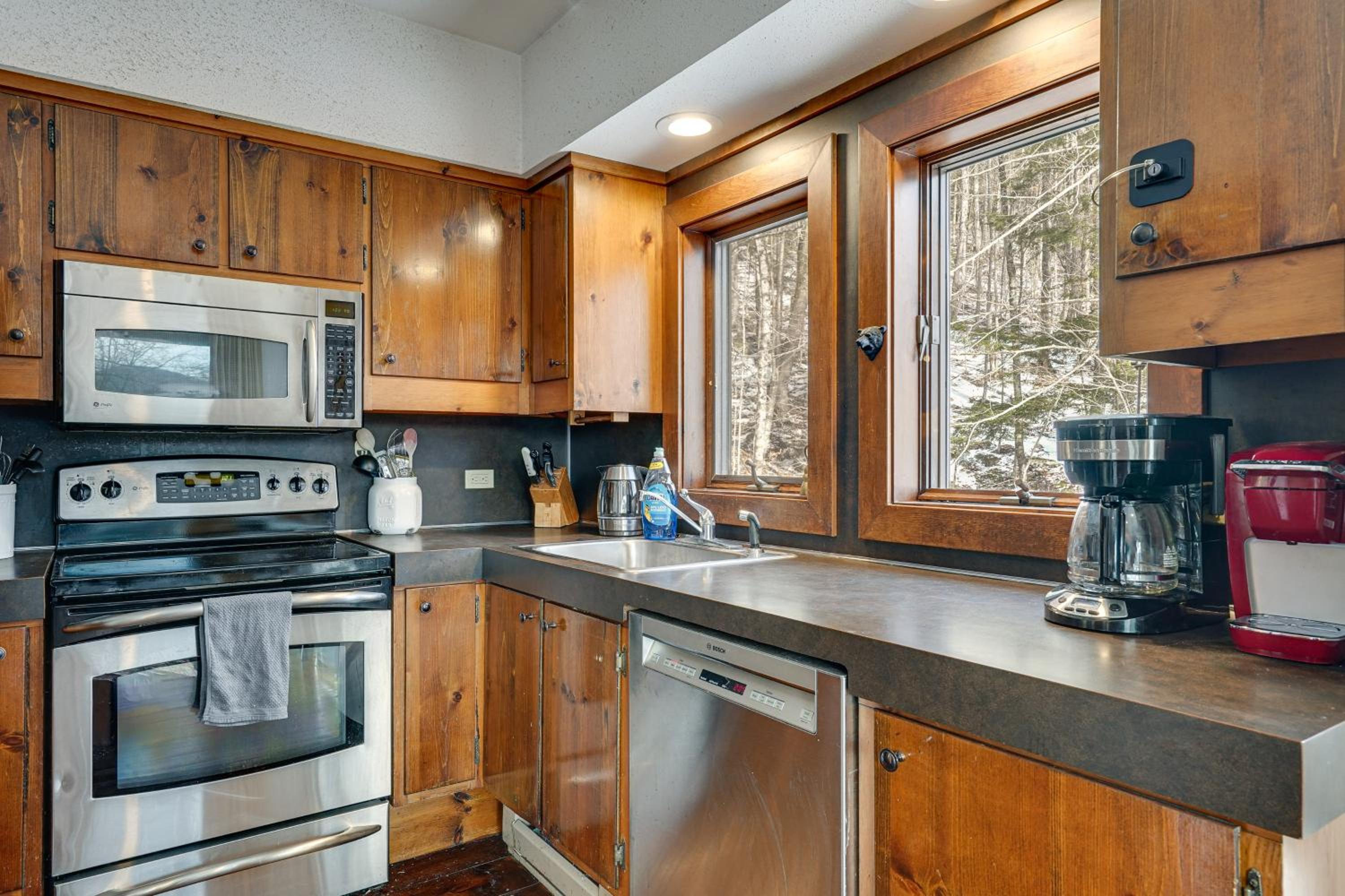 Near Okemo and Killington Home with Sauna and Fireplace