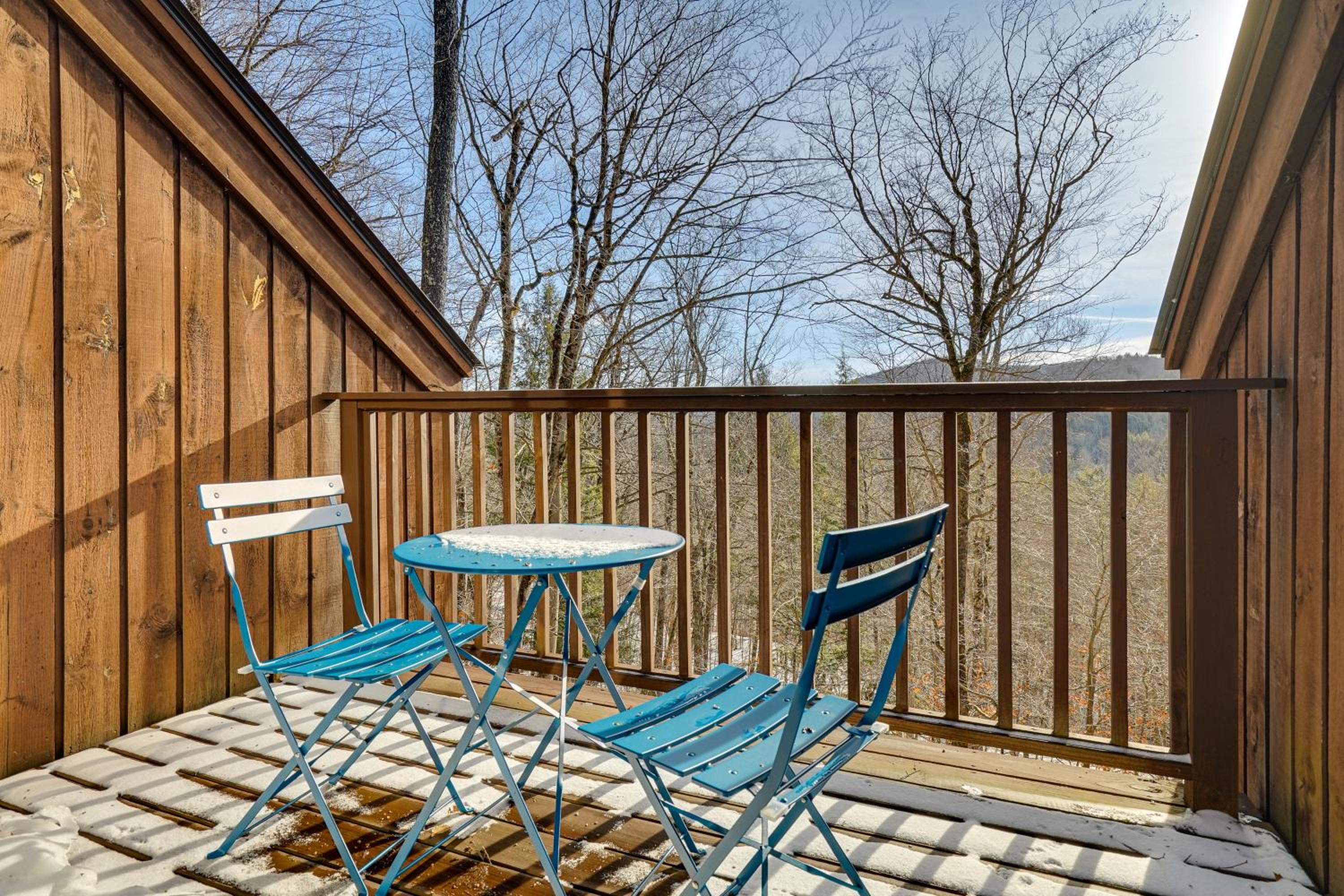 Near Okemo and Killington Home with Sauna and Fireplace