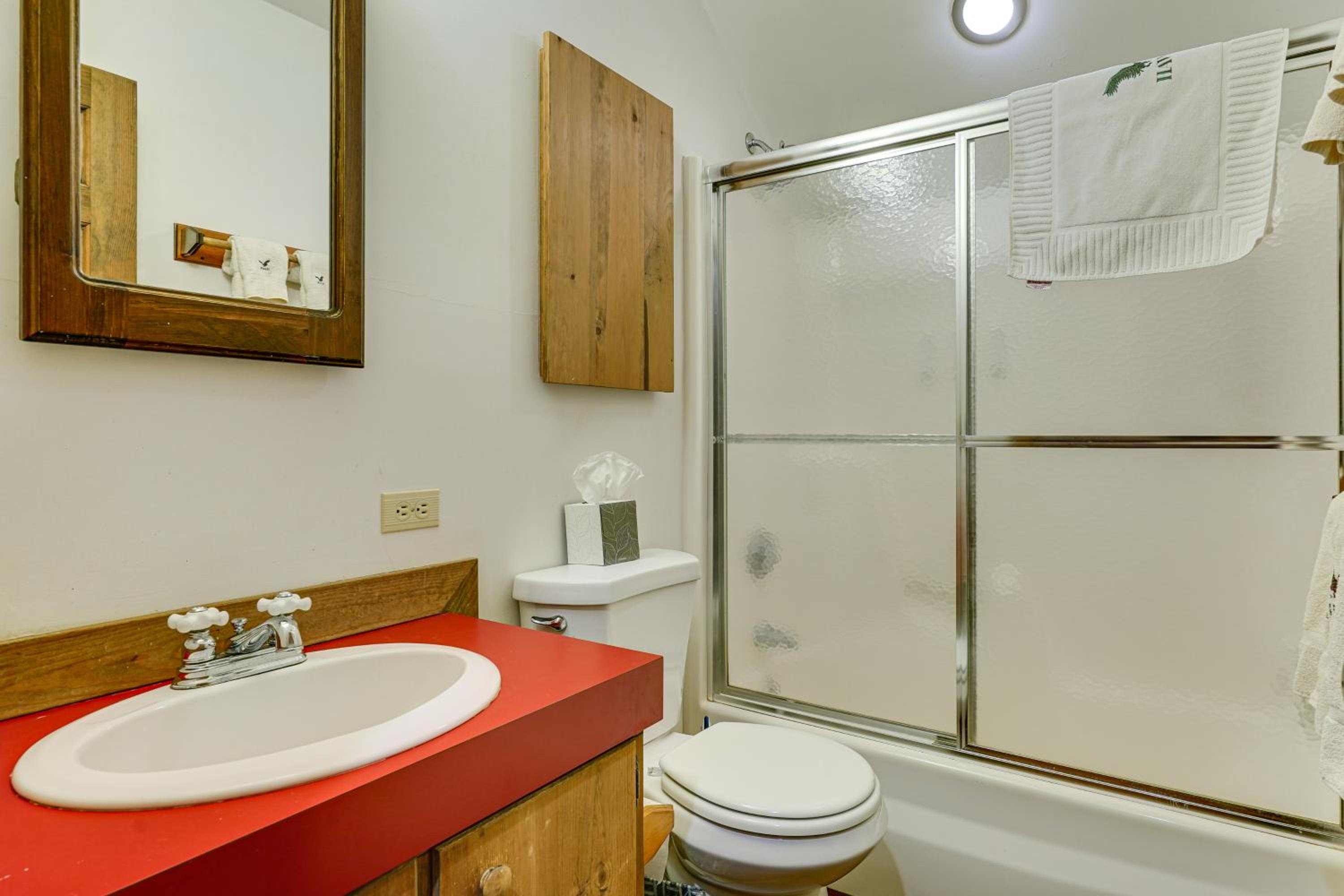 Near Okemo and Killington Home with Sauna and Fireplace
