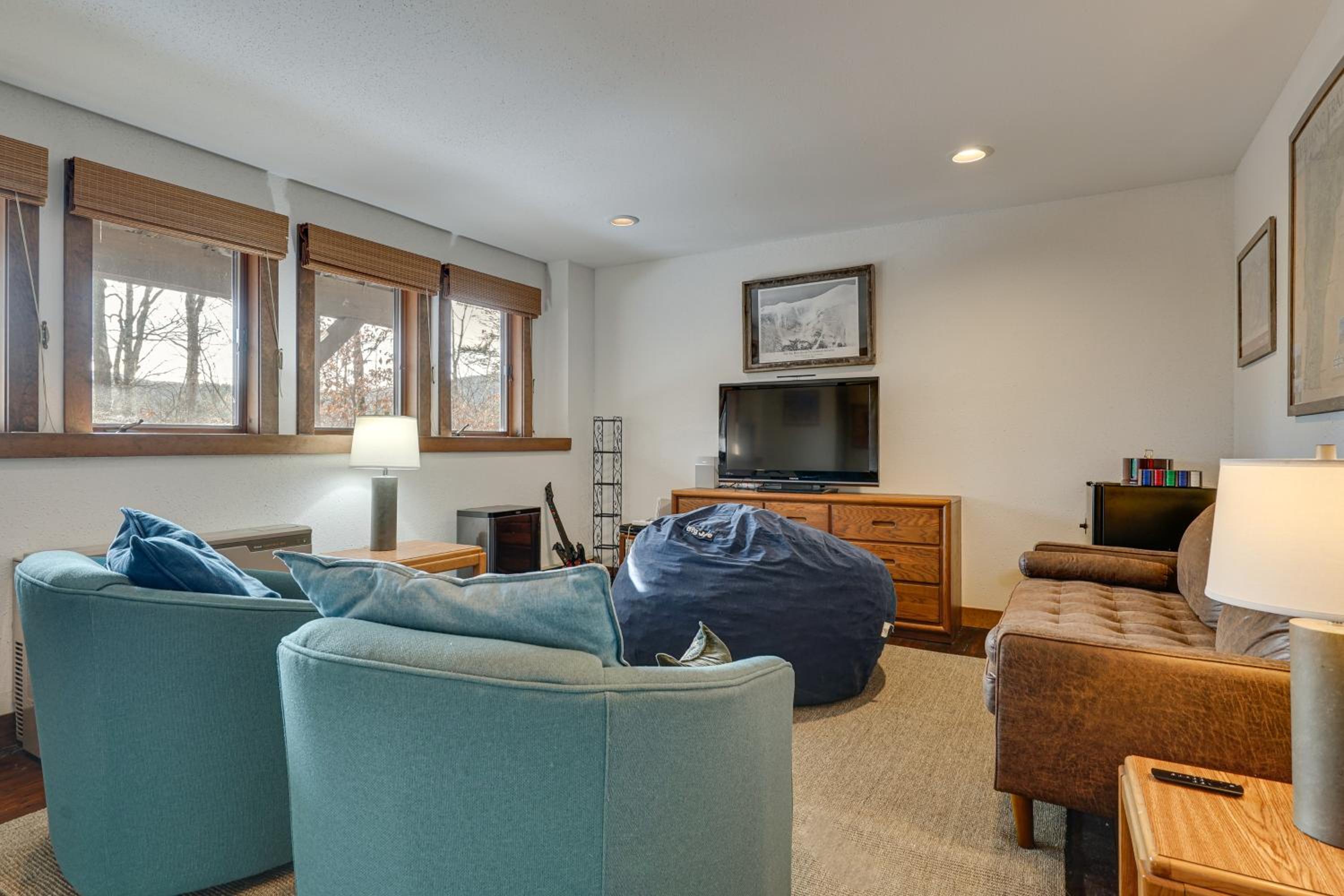Near Okemo and Killington Home with Sauna and Fireplace