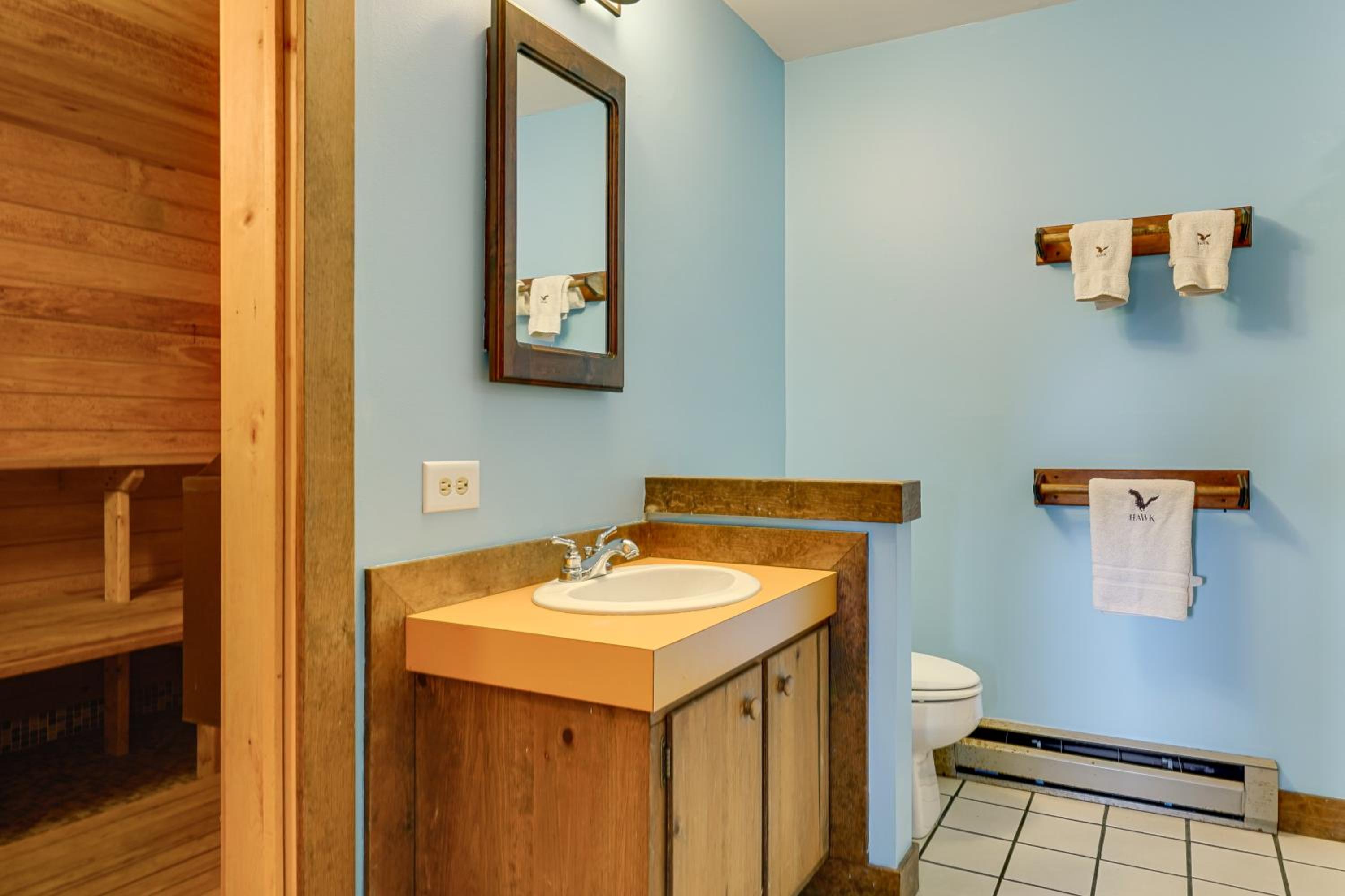 Near Okemo and Killington Home with Sauna and Fireplace