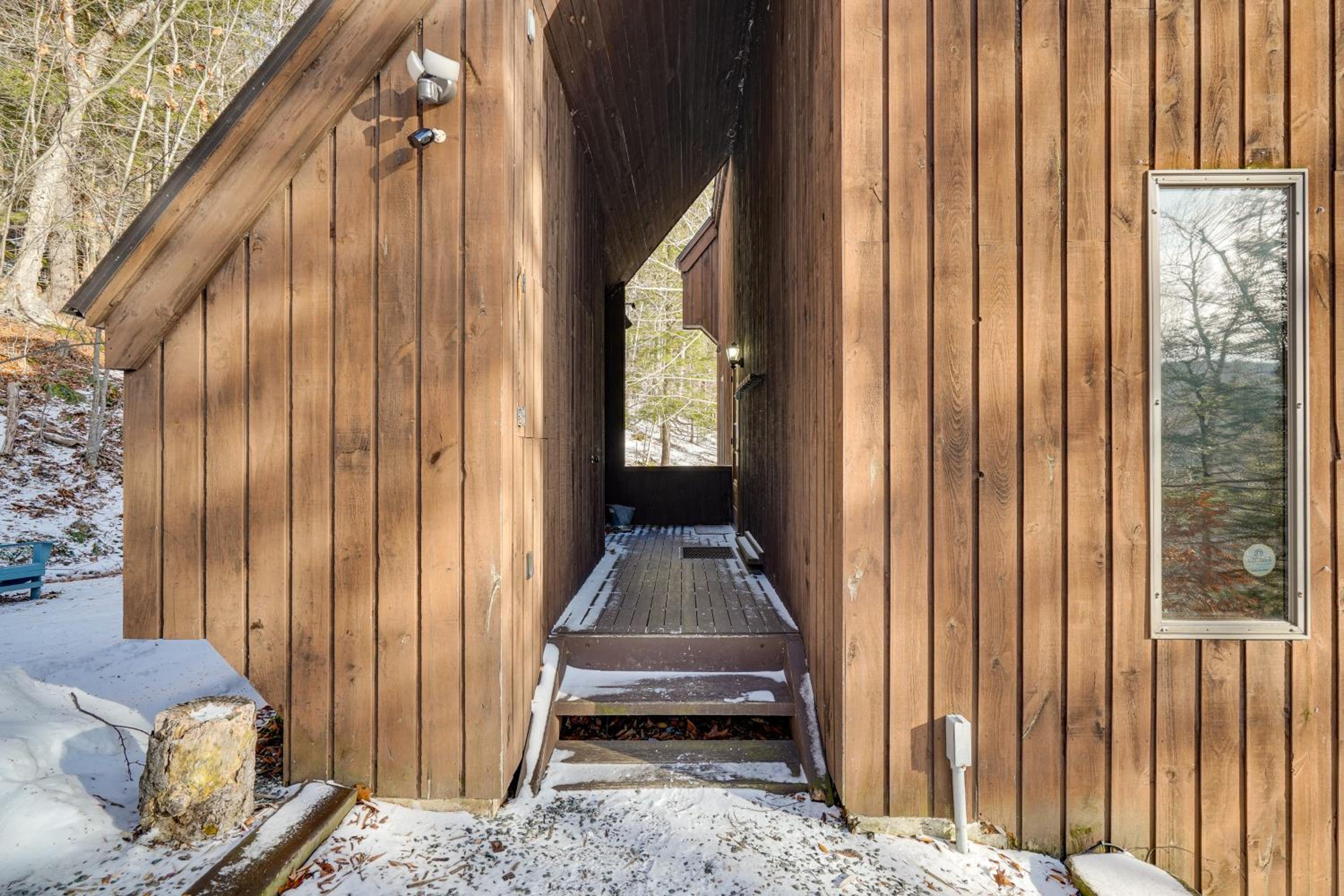 Near Okemo and Killington Home with Sauna and Fireplace