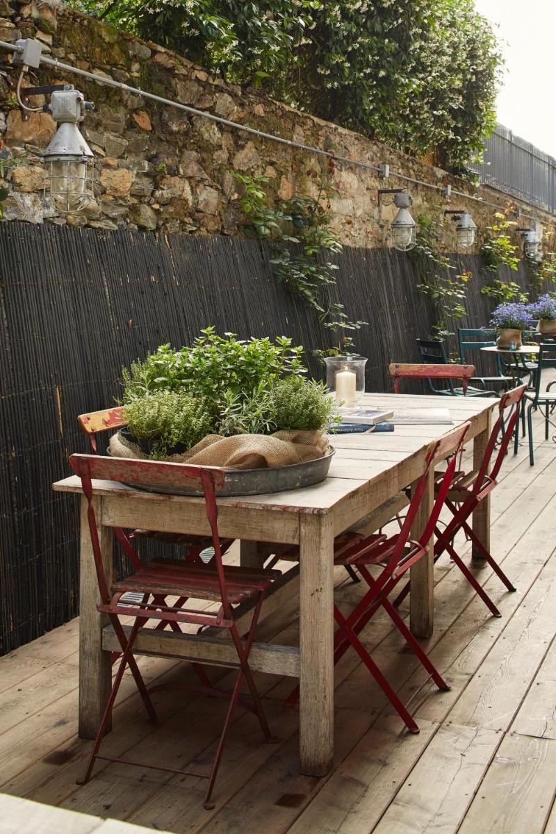 outdoor BBQ area