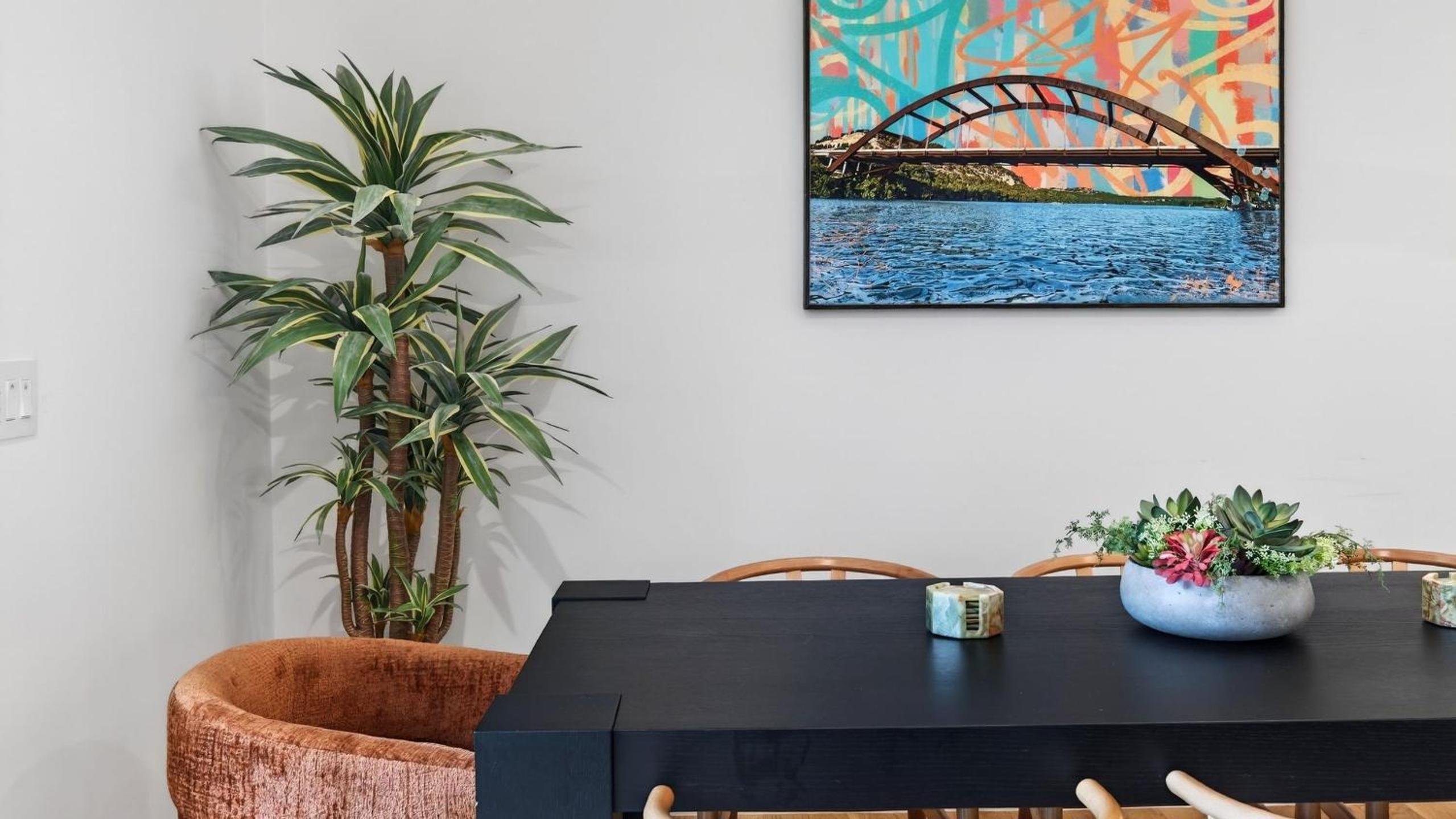 Sundown Social by AvantStay Lake Austin Views • Pool Firepit Deck Game Room • A Designer Style