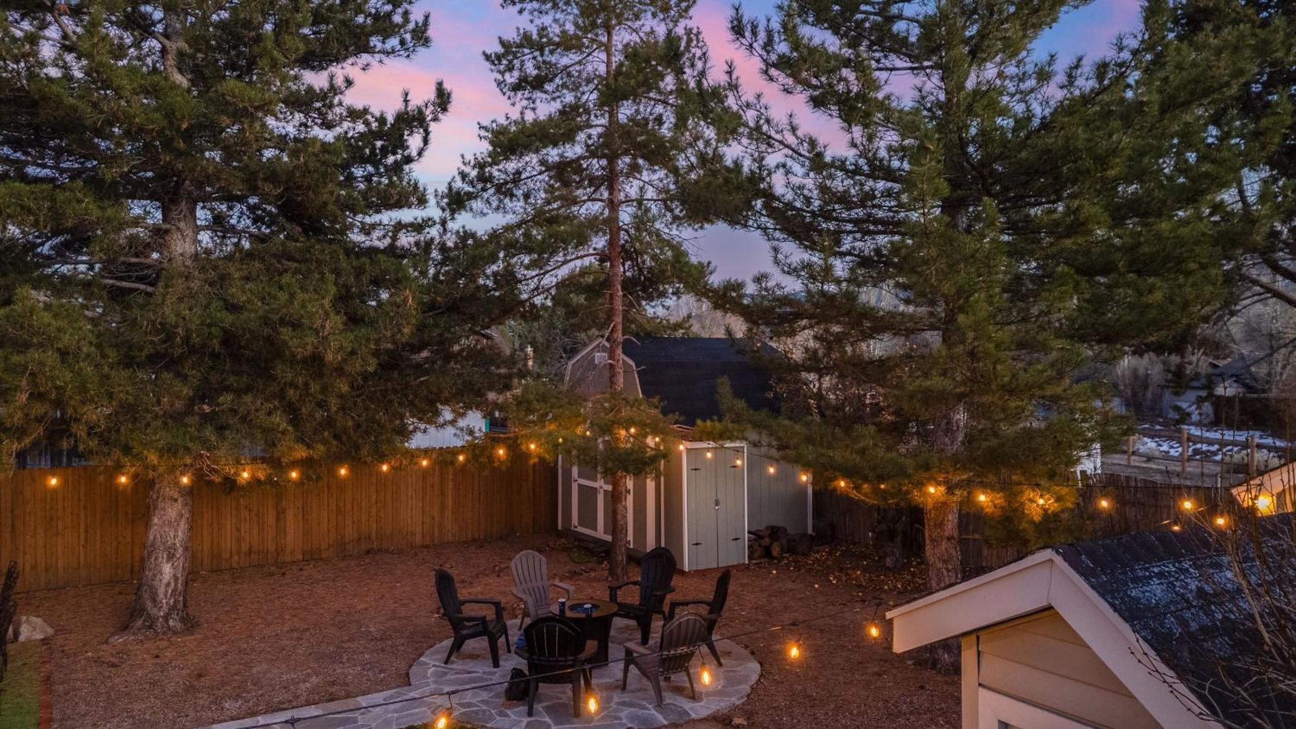 Cozy Big Bear Cabin w Hot Tub Firepit Fireplace Near the Lake Pineview Haven