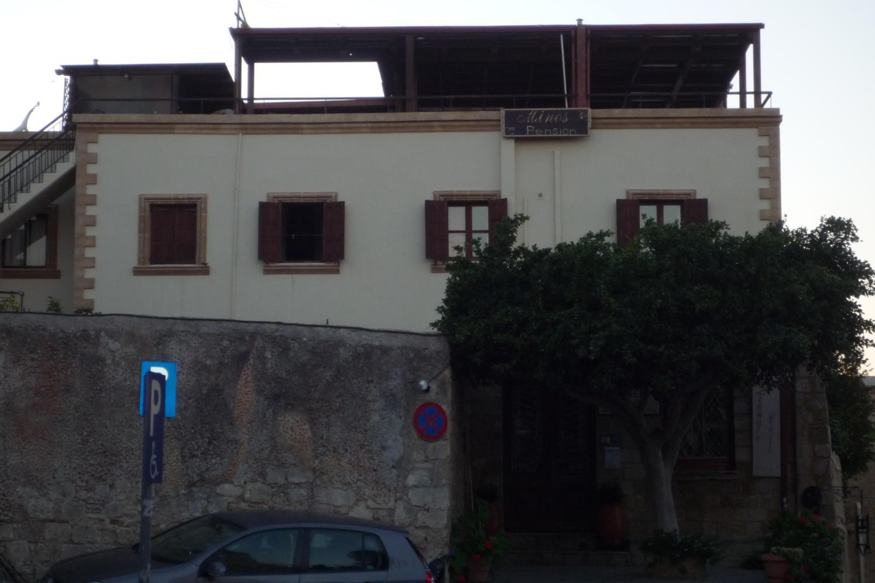 Minos Pension
