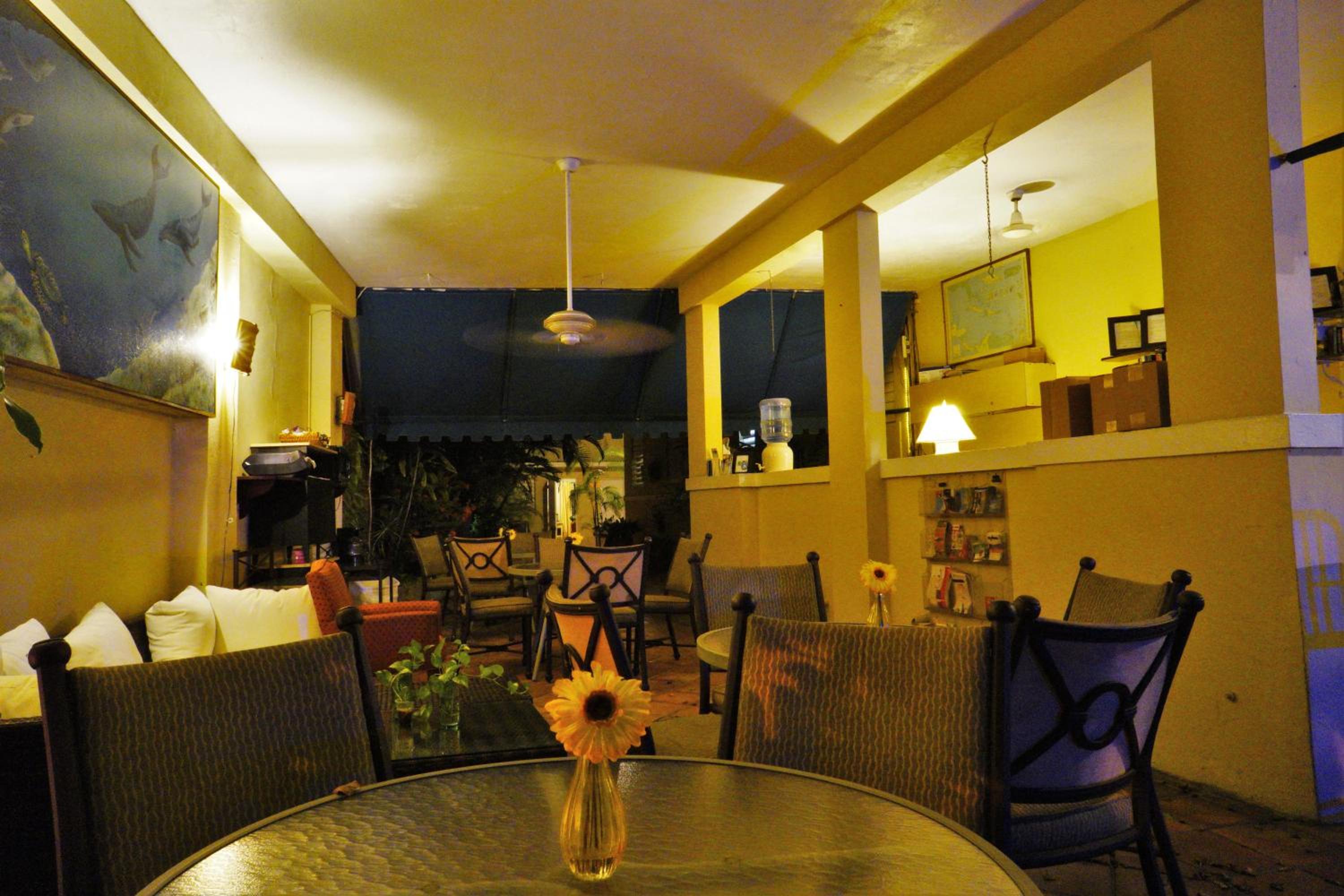 lounge