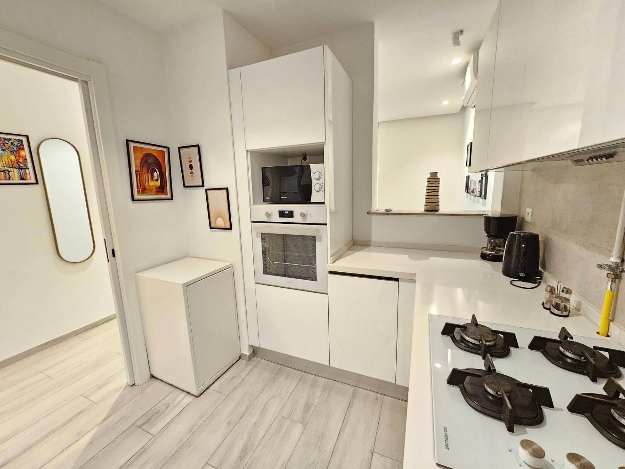 Contemporary Haven of La Marsa S 22
