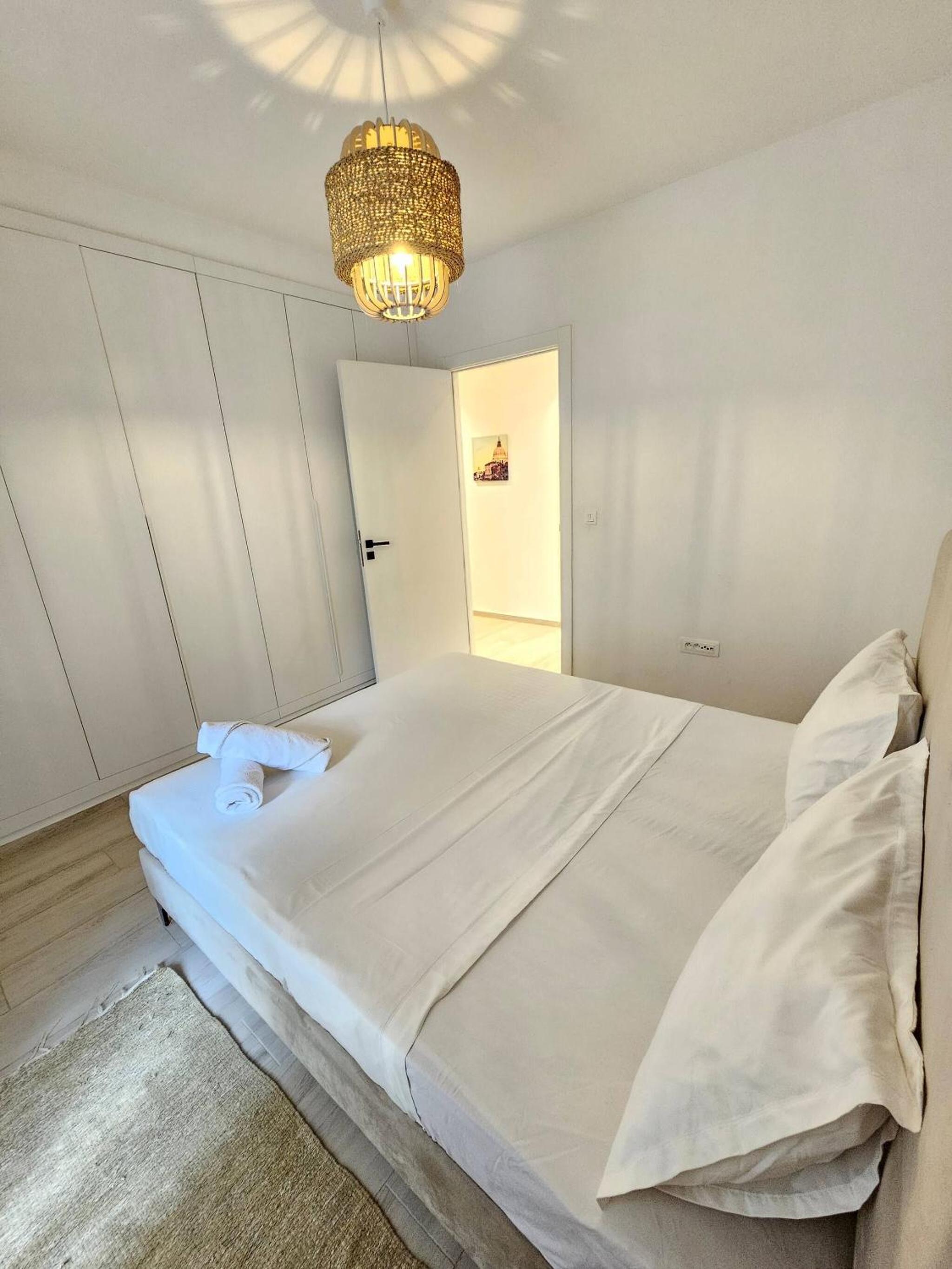 Contemporary Haven of La Marsa S 22