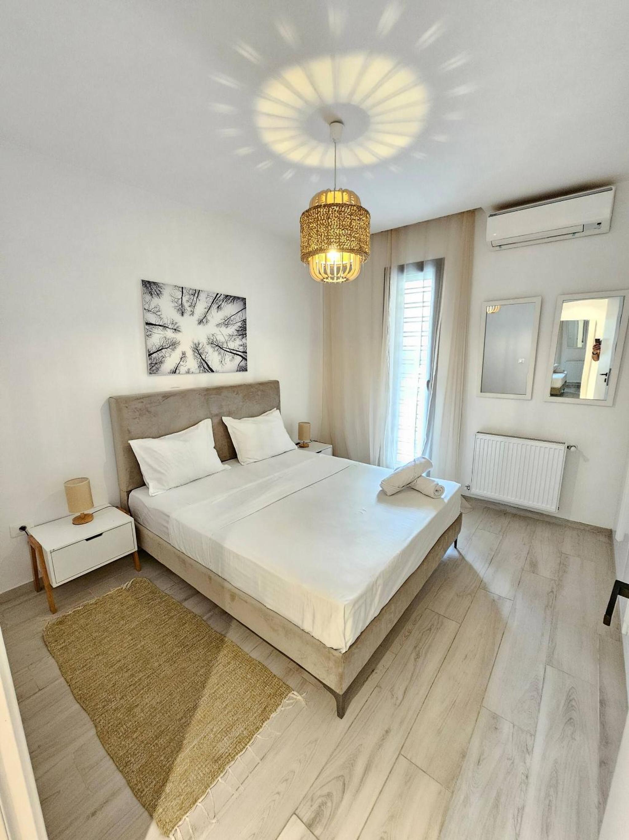 Contemporary Haven of La Marsa S 22
