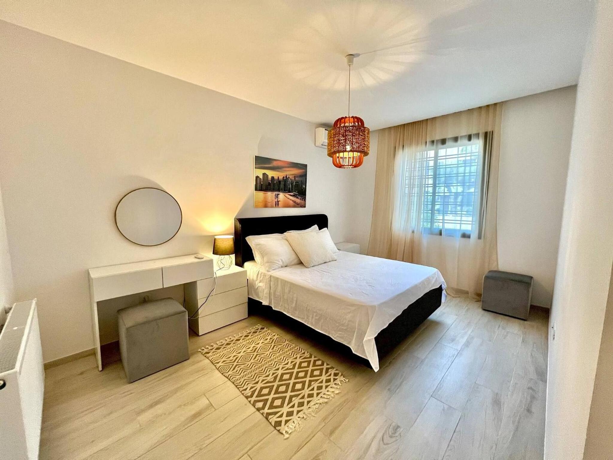 Contemporary Haven of La Marsa S 22