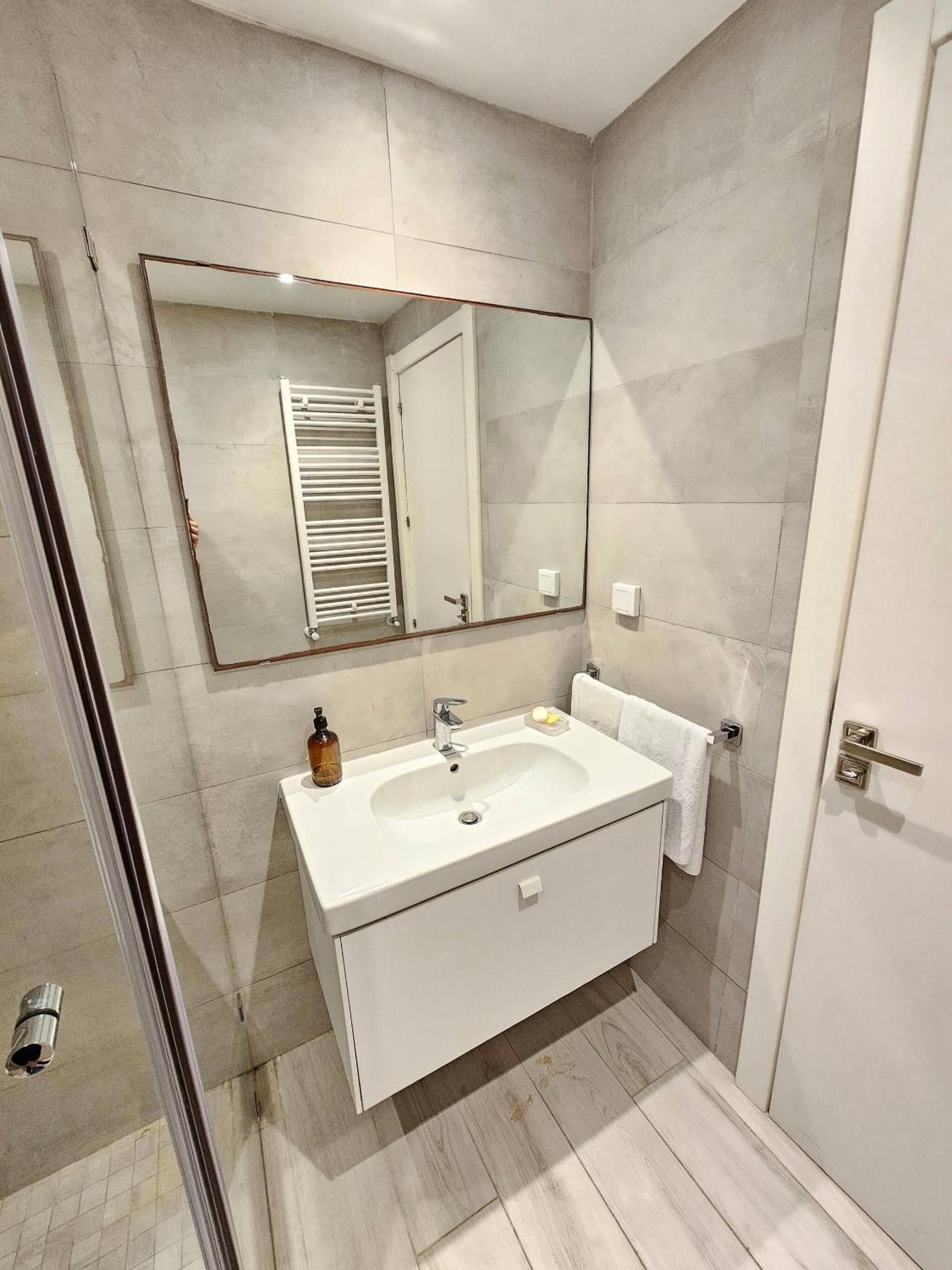 Contemporary Haven of La Marsa S 22