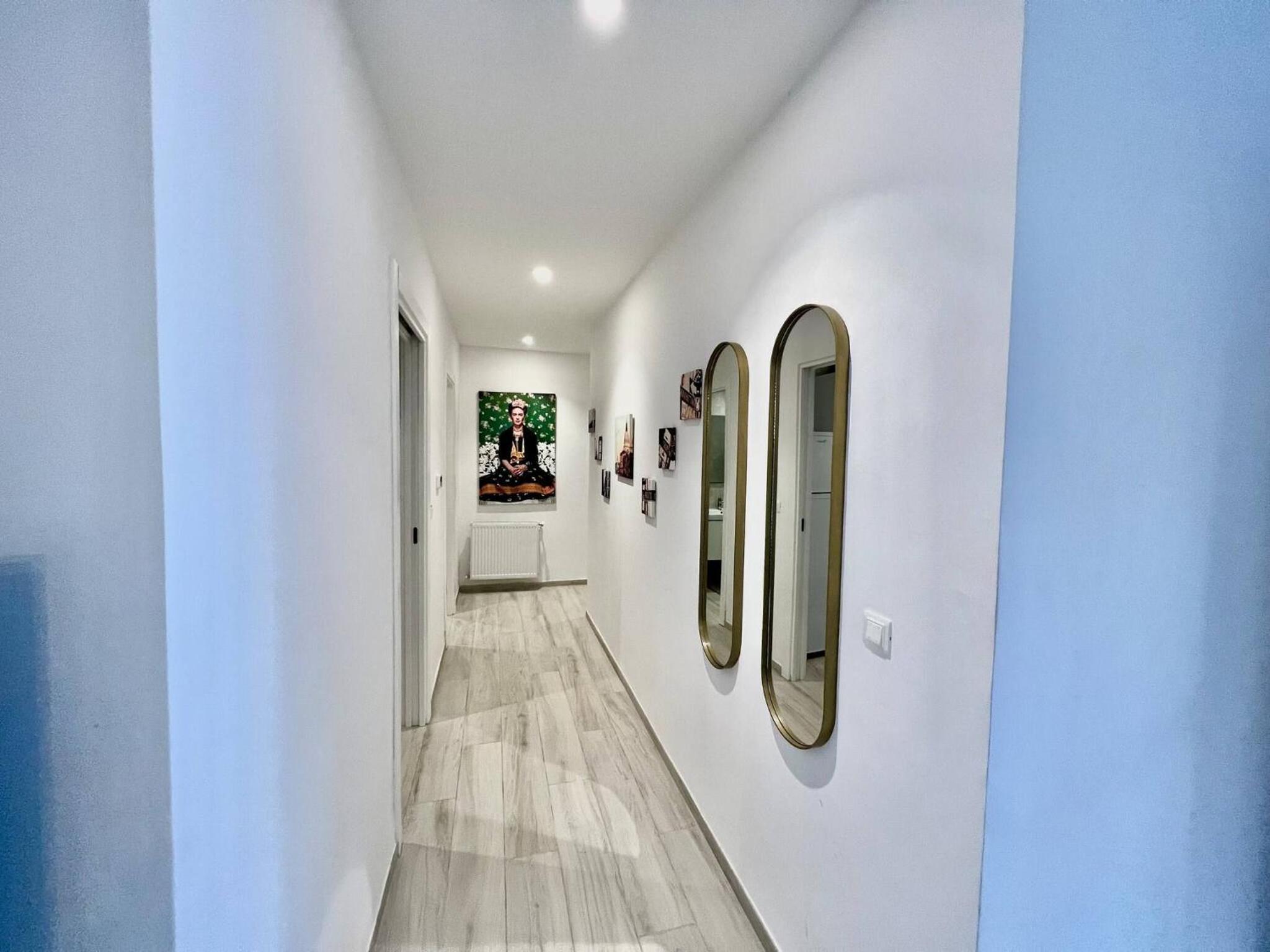 Contemporary Haven of La Marsa S 22