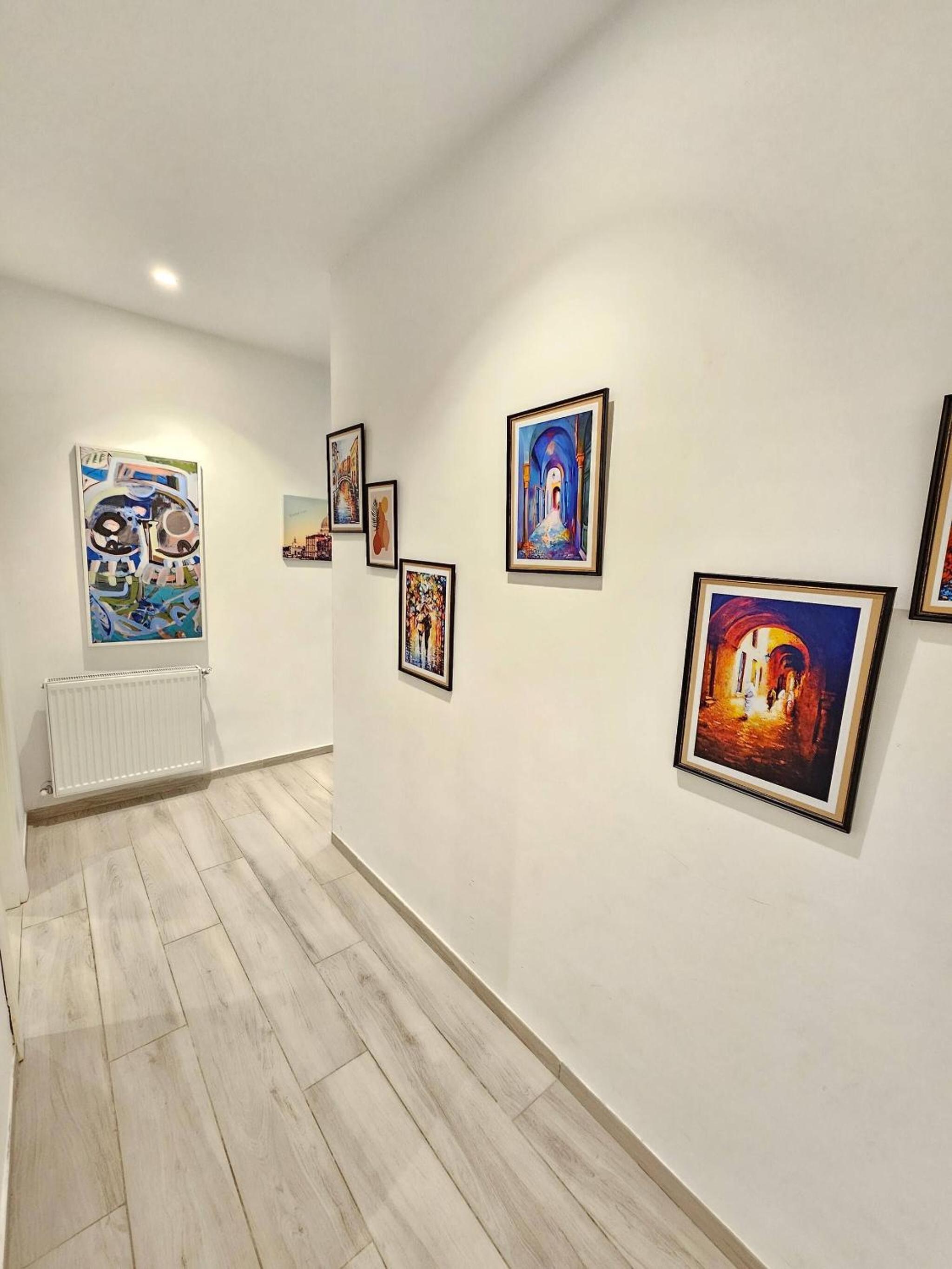 Contemporary Haven of La Marsa S 22
