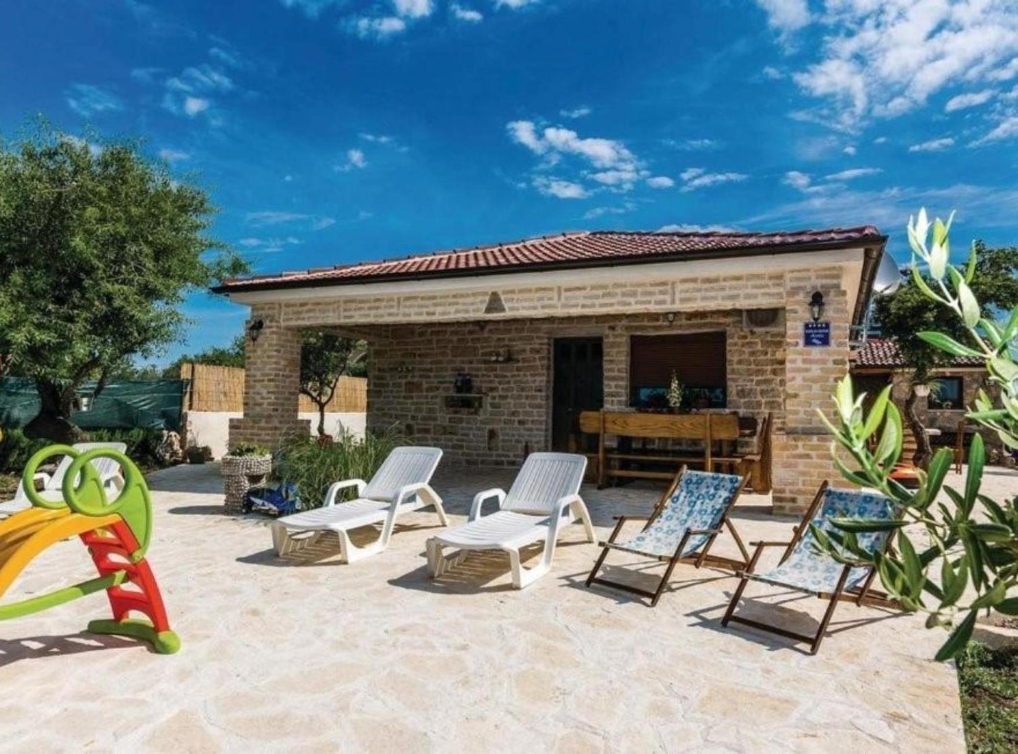 Holiday House Luka
