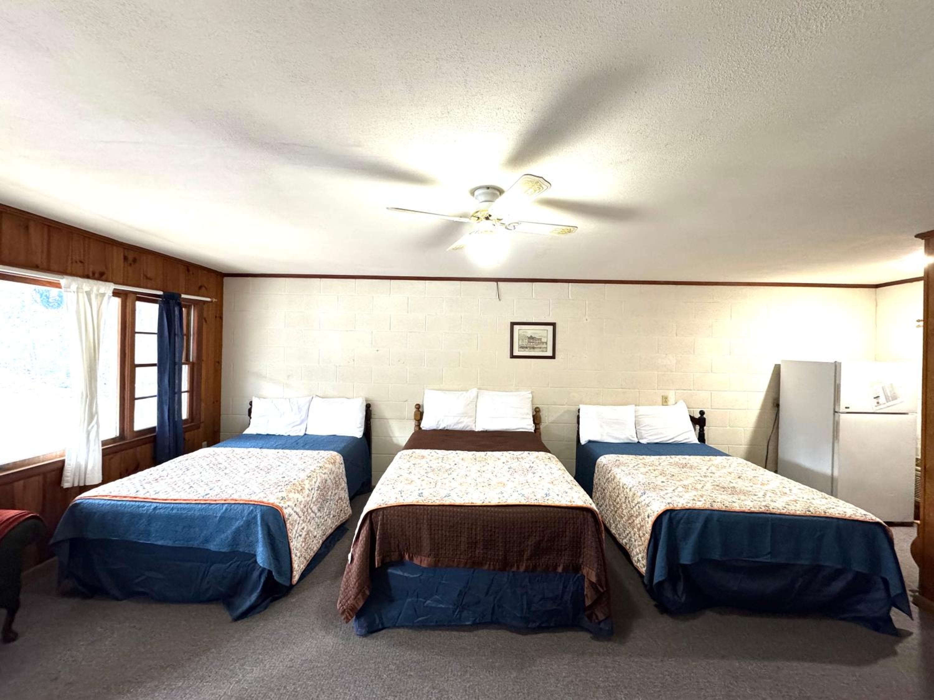Parkview Lodge & Cabins