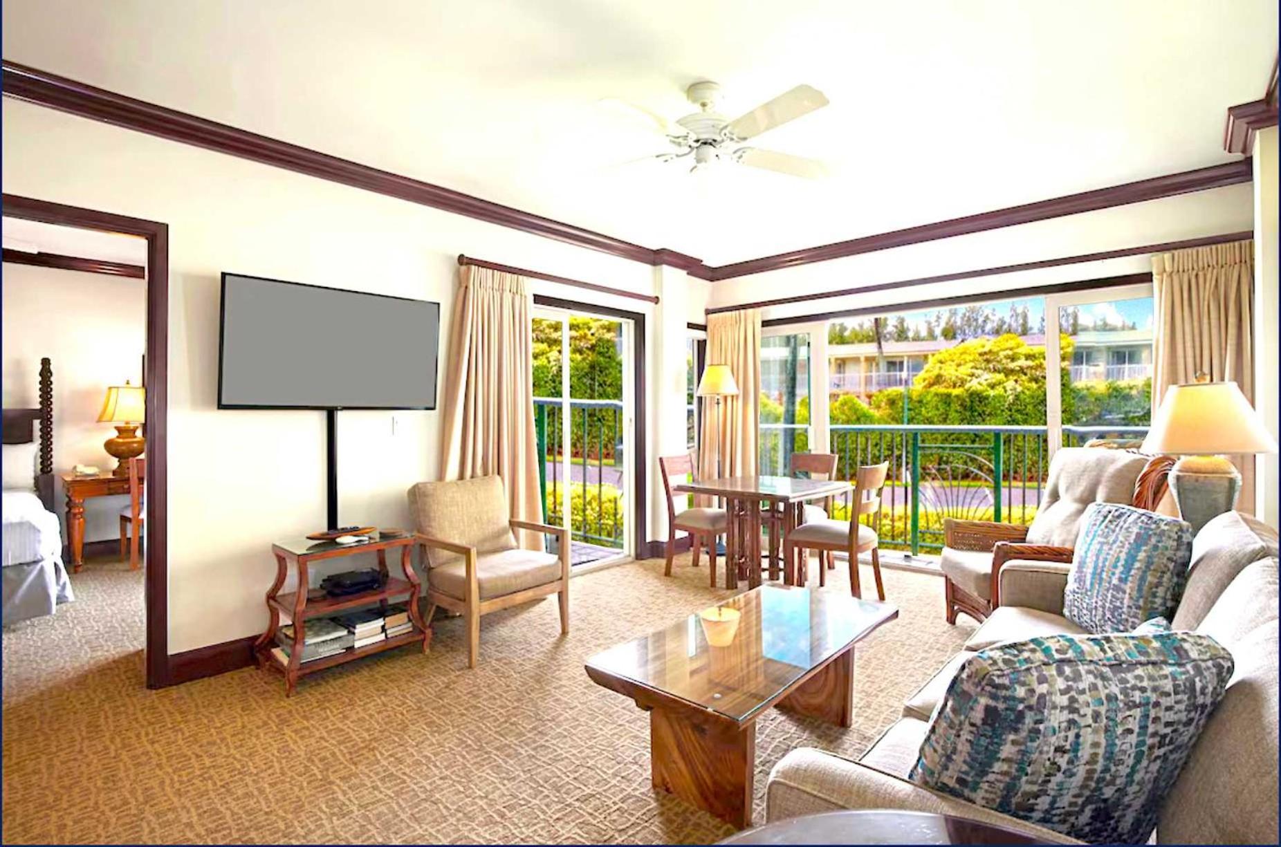 Waipouli Beach Resort - Kauai Oceanfront 2BR Balcony
