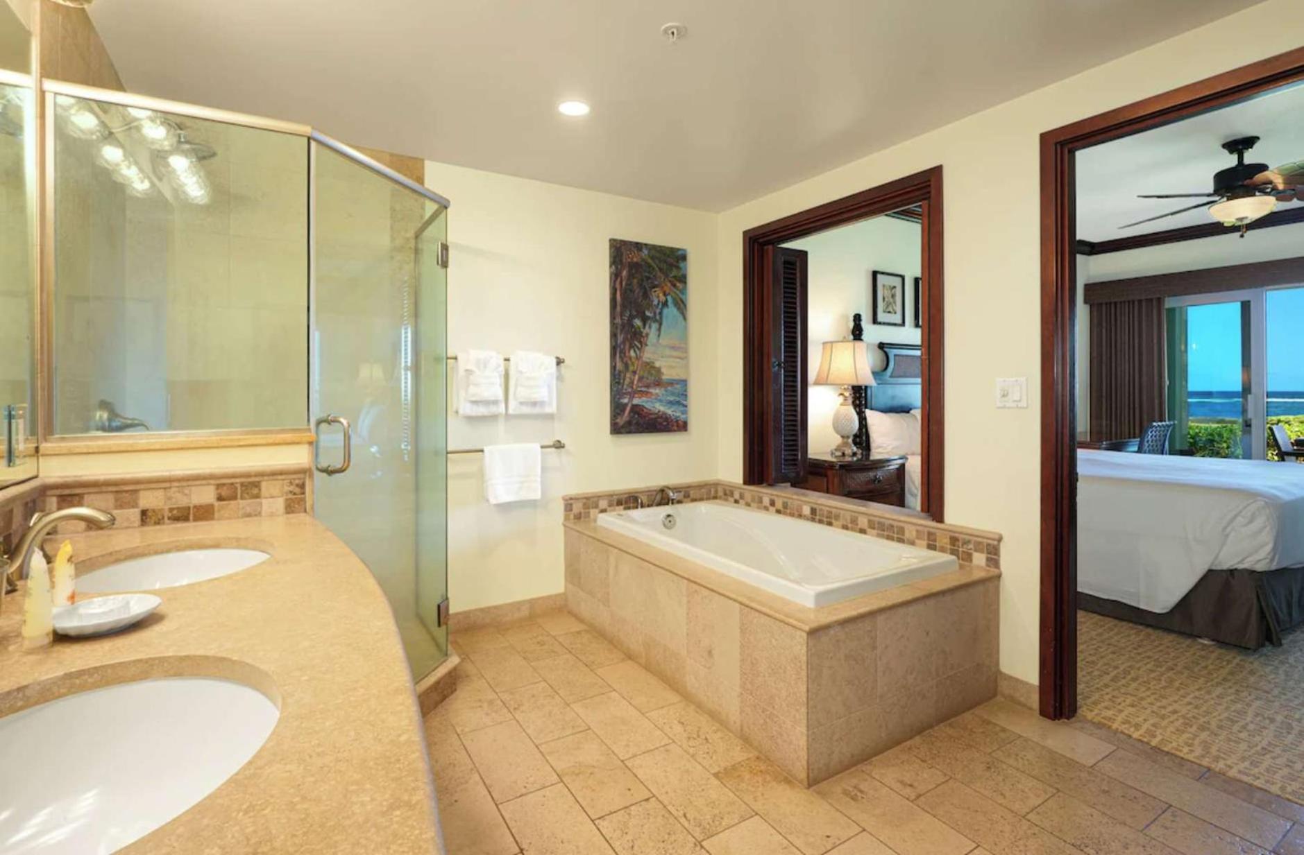 Waipouli Beach Resort - Kauai Oceanfront 2BR Balcony