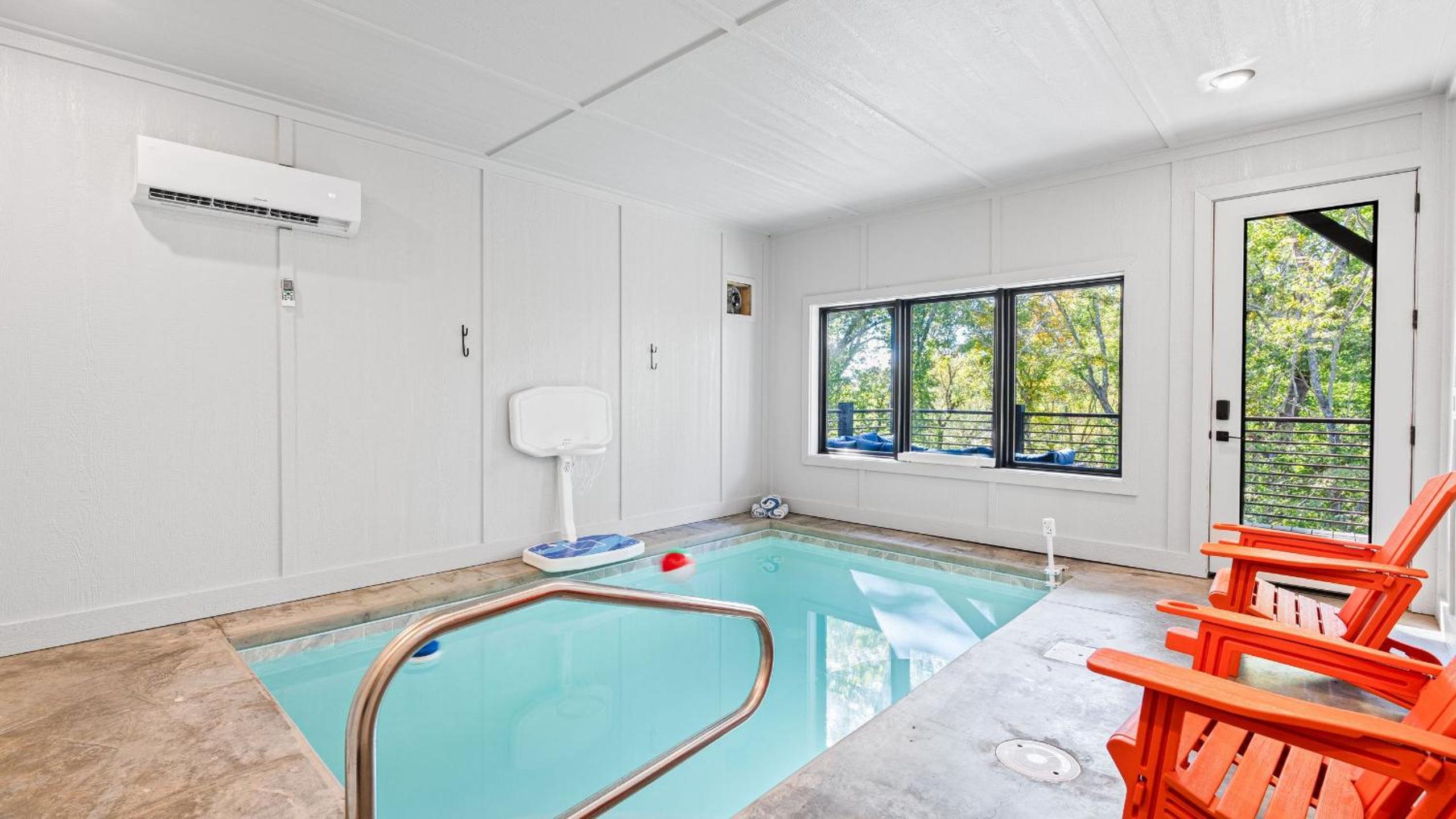 Indoor Pool Hot Tub Firepit Gym Mtn Views Ridgeview Retreat by AvantStay