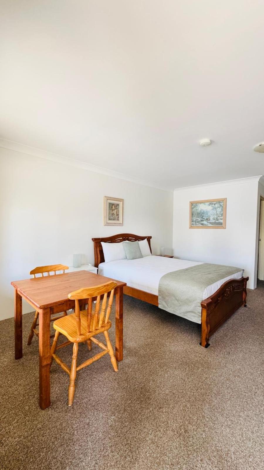 Marulan Motor Inn