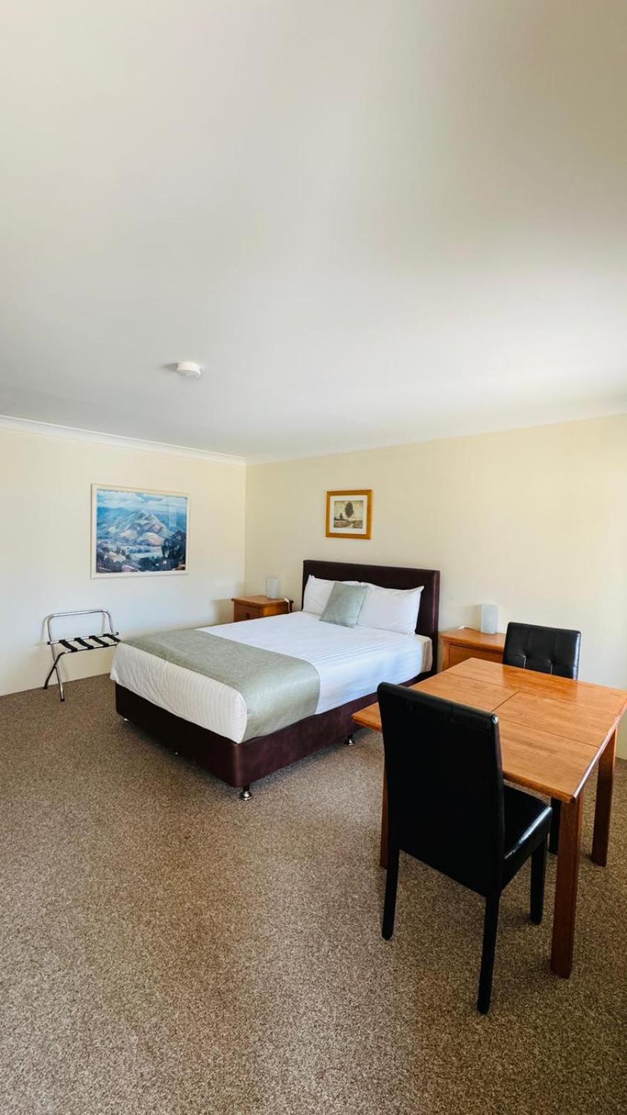Marulan Motor Inn