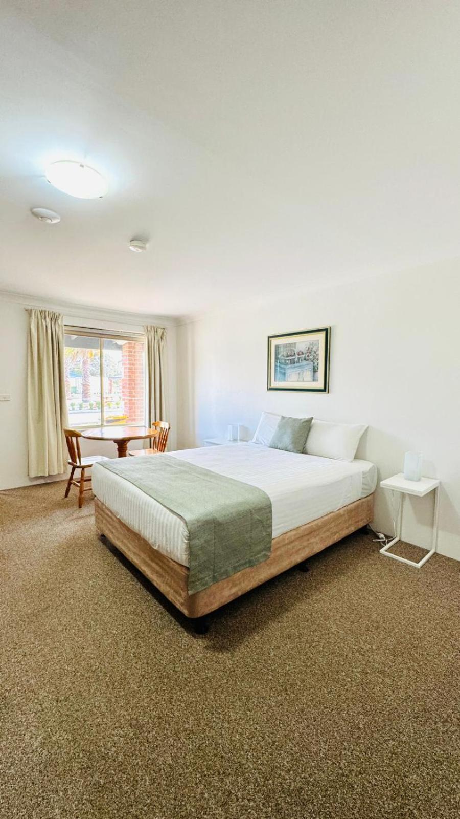 Marulan Motor Inn