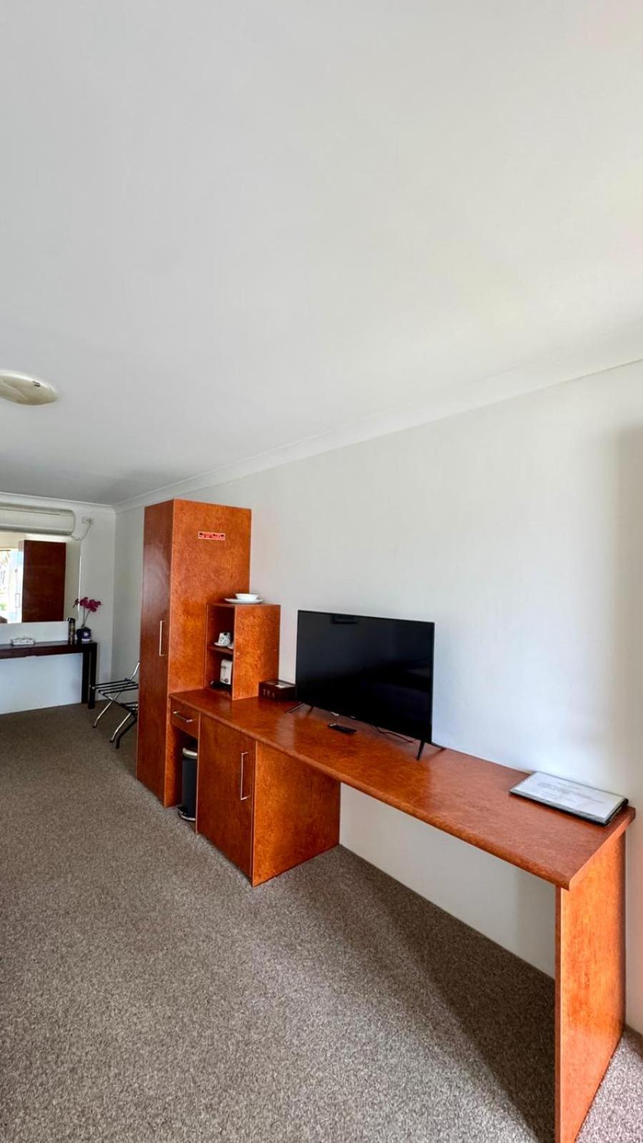 Marulan Motor Inn
