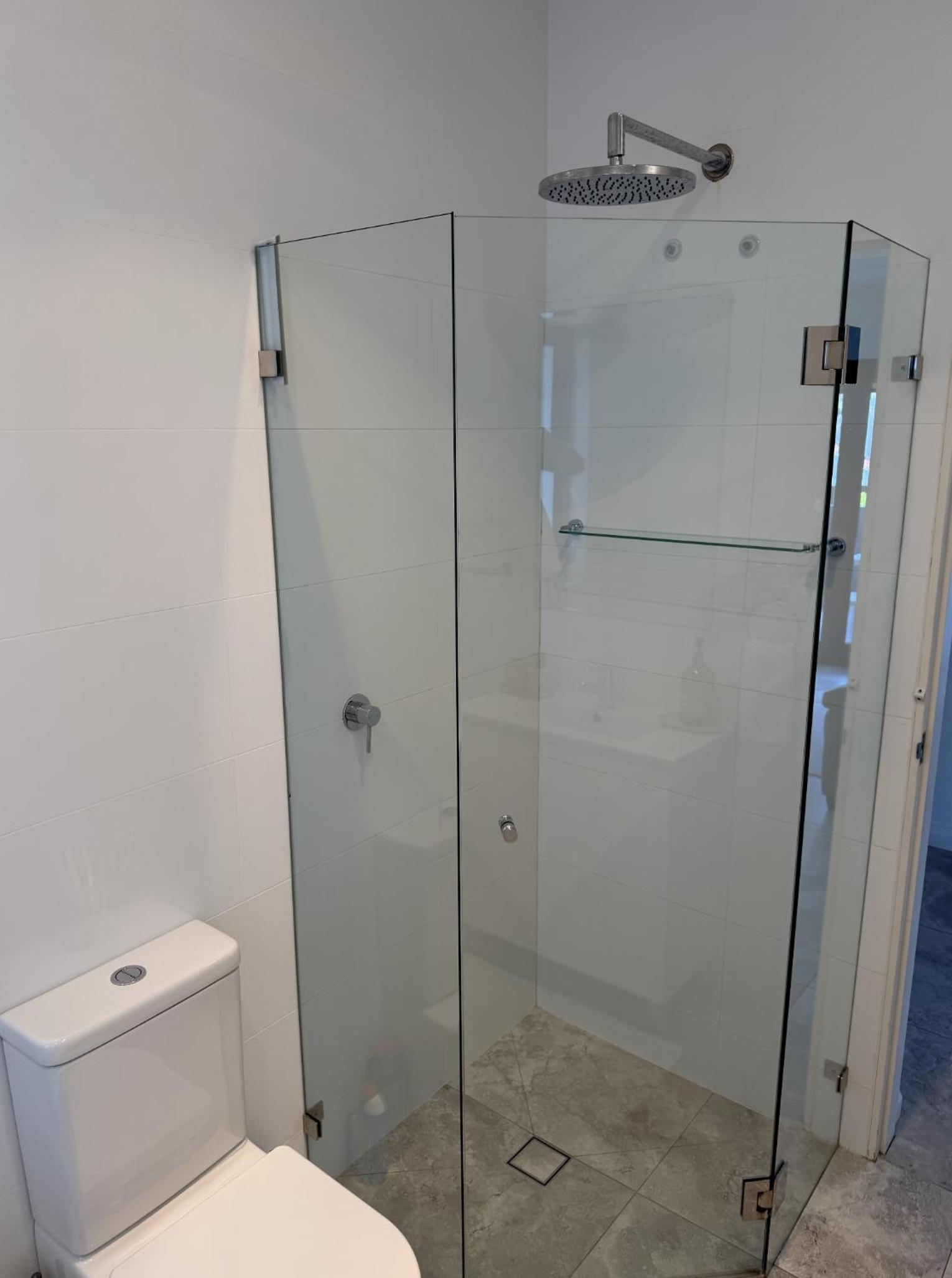Manly Modern 3 Bedroom Home - Upper Duplex