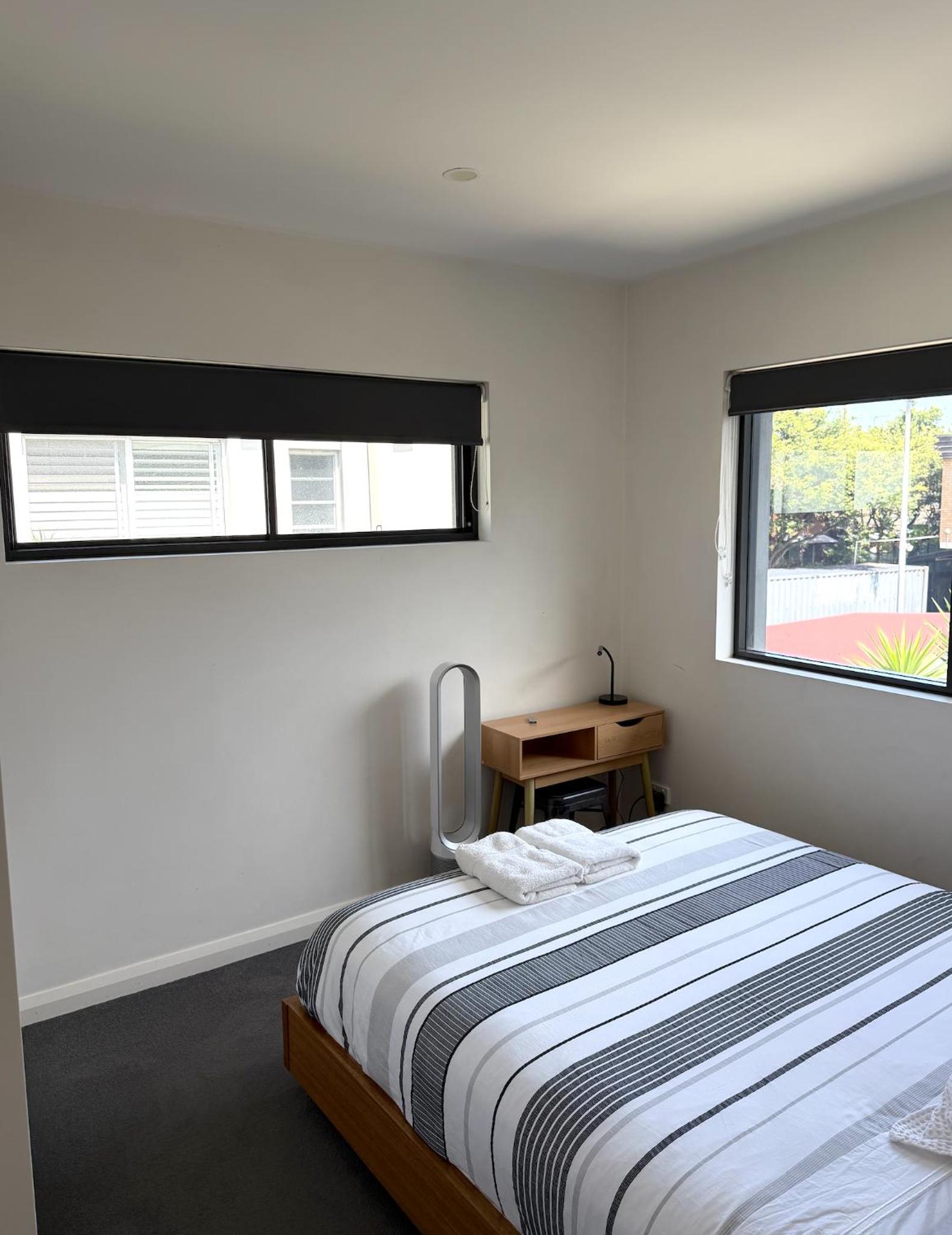 Manly Modern 3 Bedroom Home - Upper Duplex