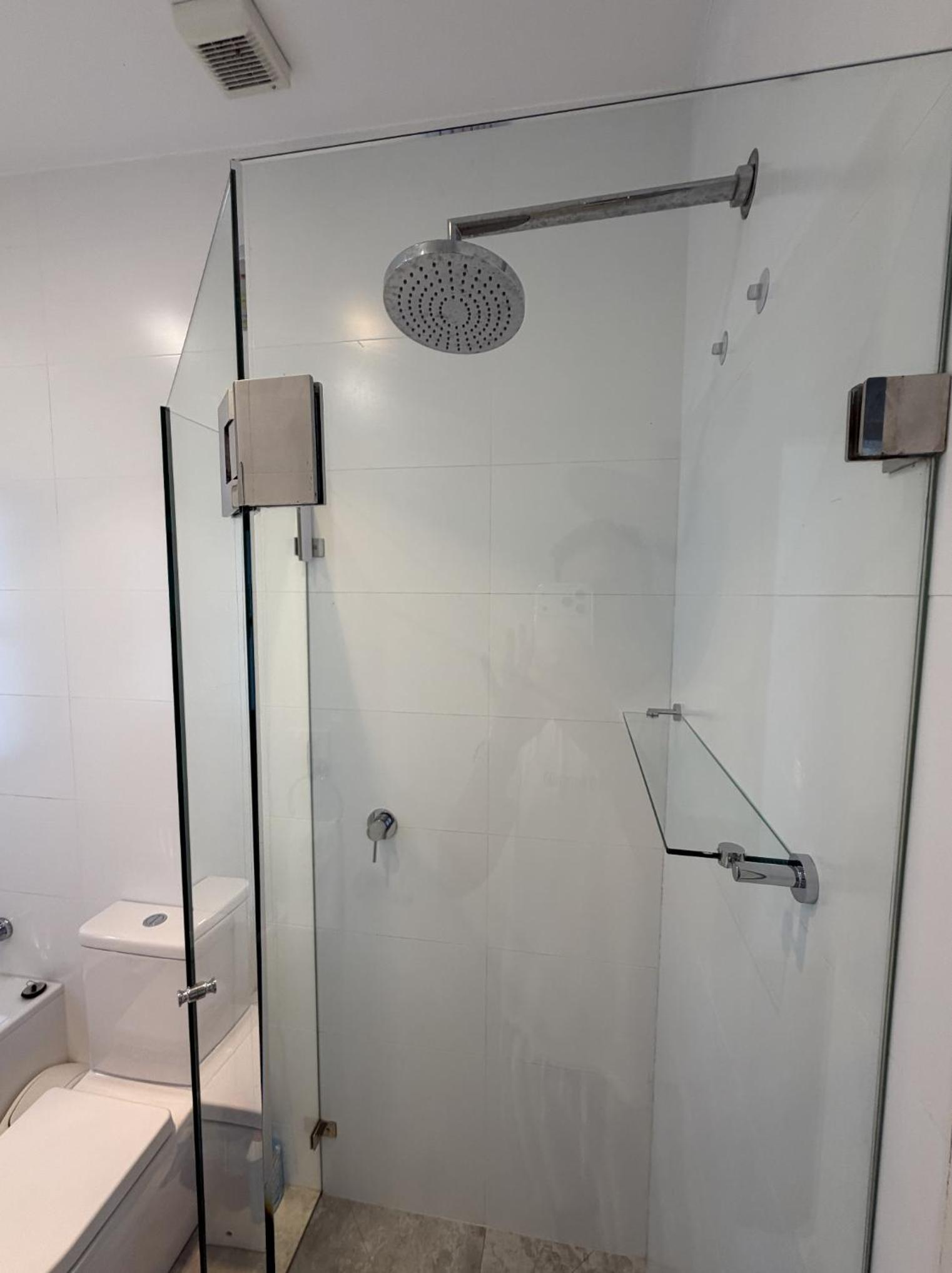 Manly Modern 3 Bedroom Home - Upper Duplex