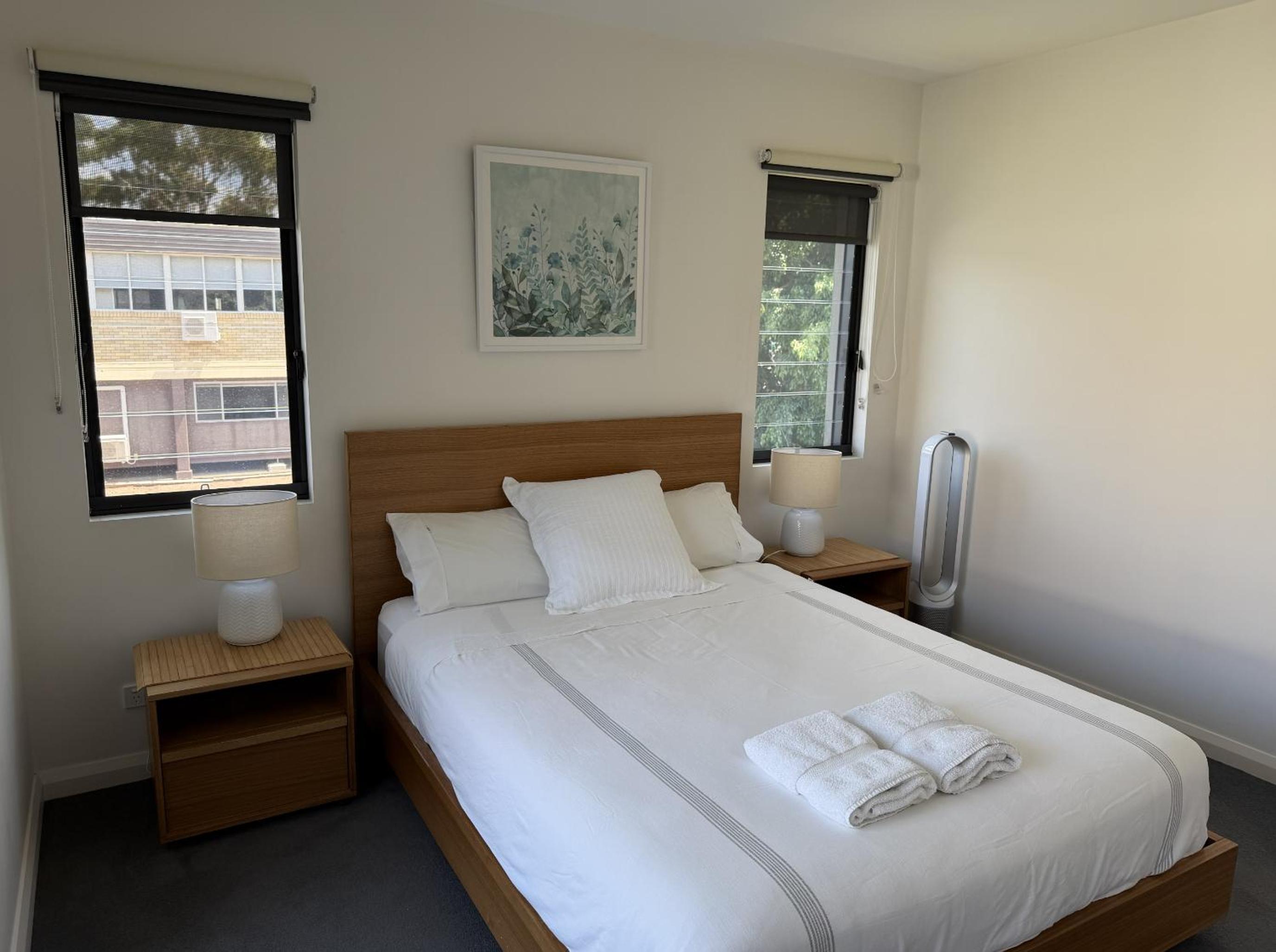 Manly Modern 3 Bedroom Home - Upper Duplex