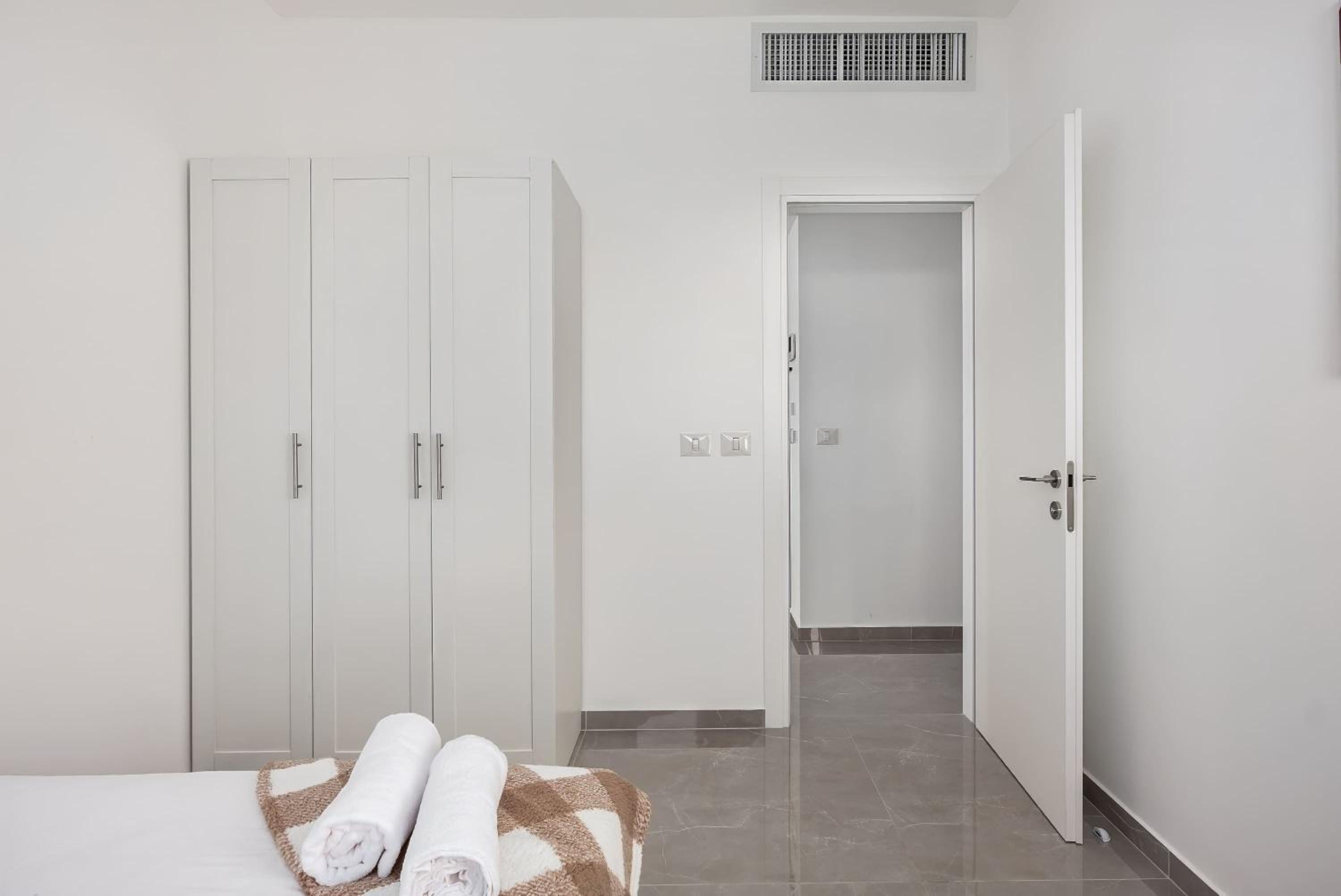 O&O Group-Prestige 4BR Breathtaking Sea Views