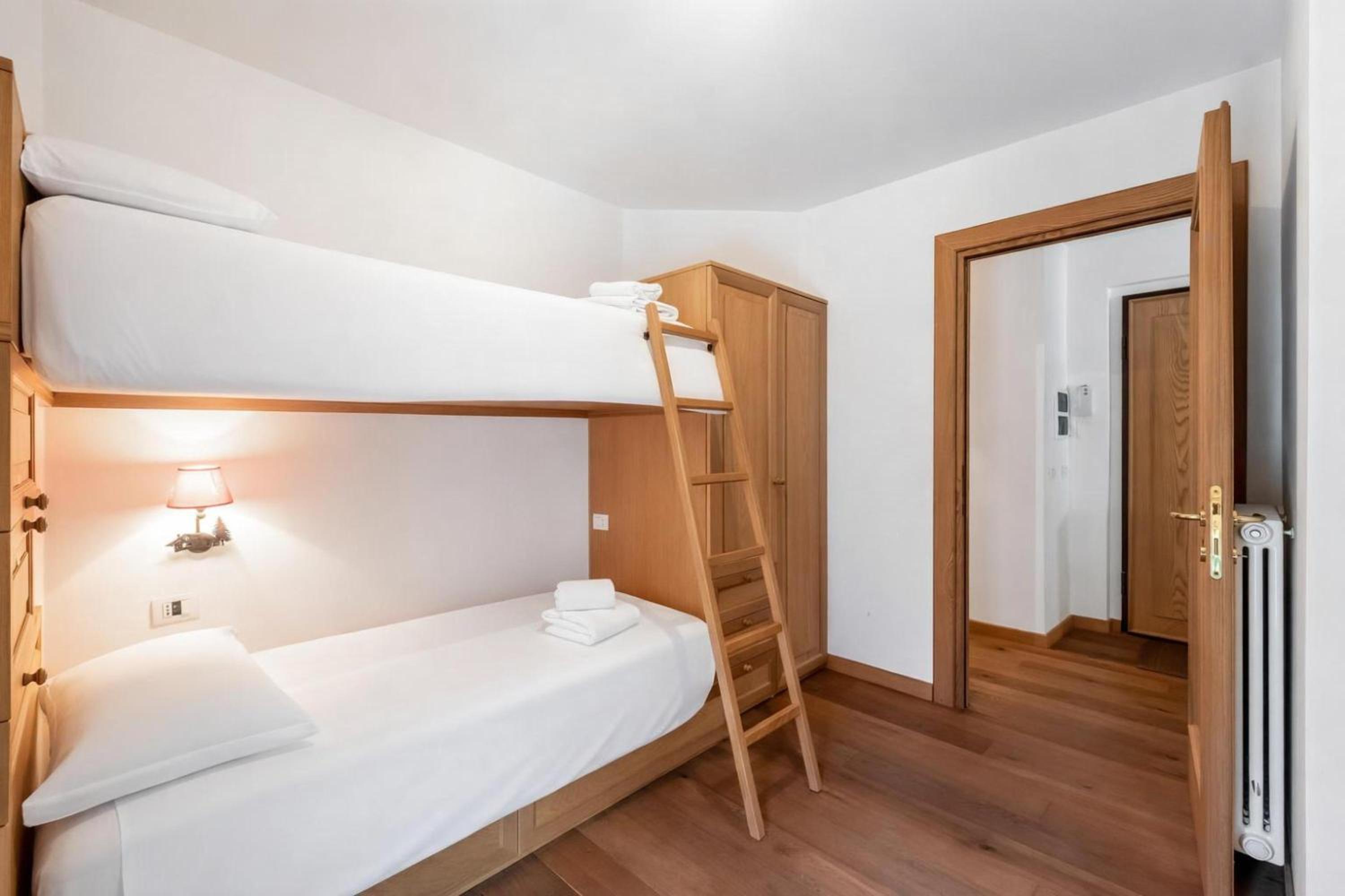 Charming Apartment Close to Cableway - Happy Rentals