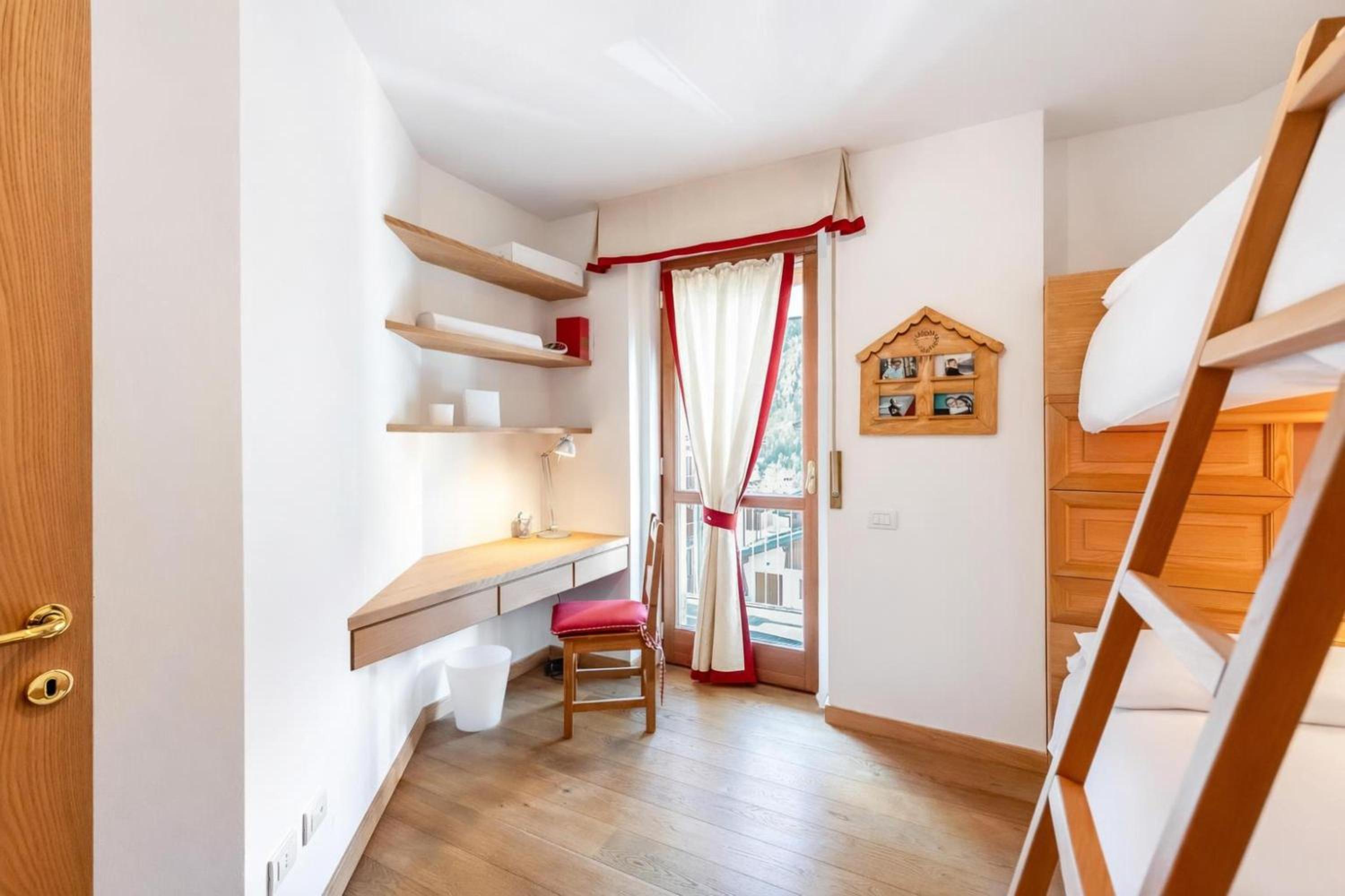 Charming Apartment Close to Cableway - Happy Rentals