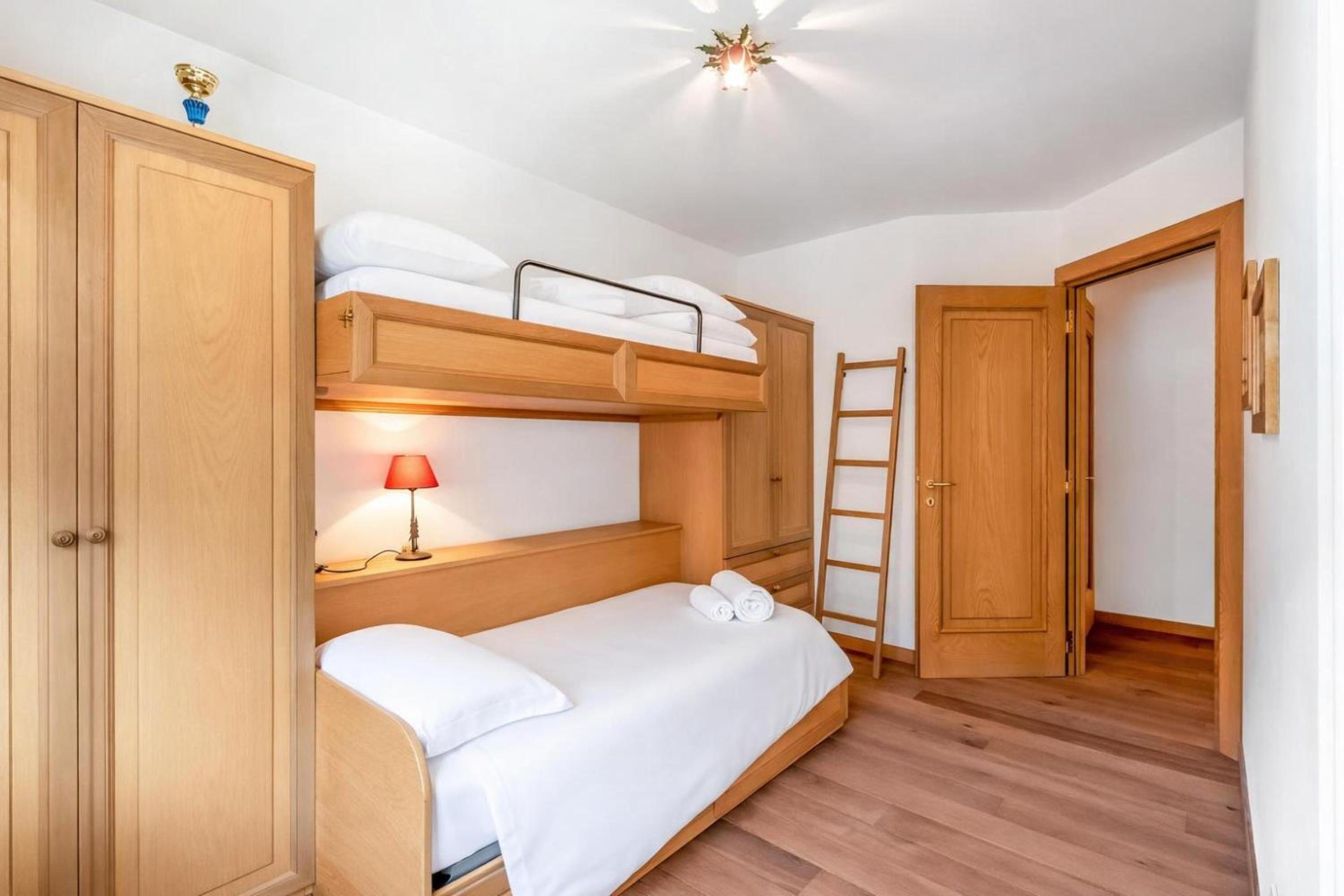 Charming Apartment Close to Cableway - Happy Rentals