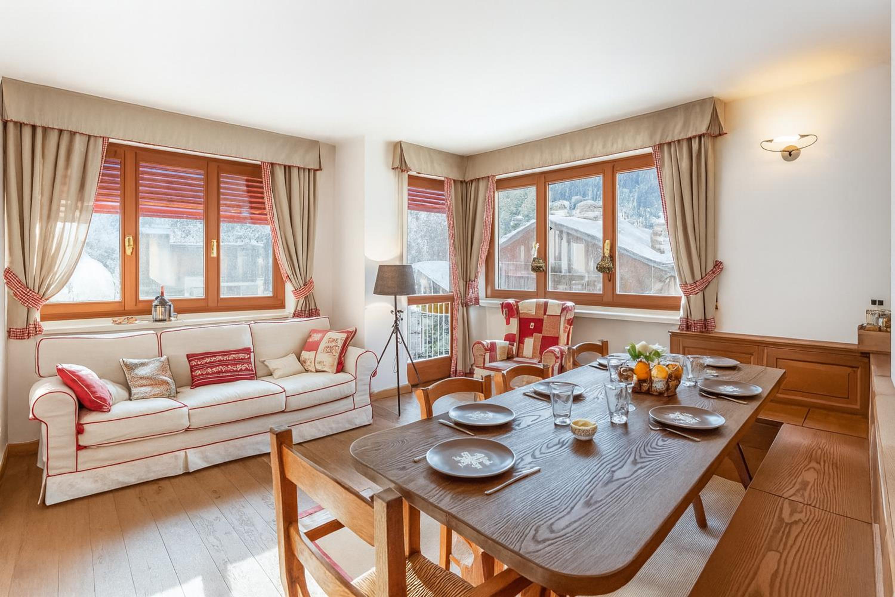 Charming Apartment Close to Cableway - Happy Rentals