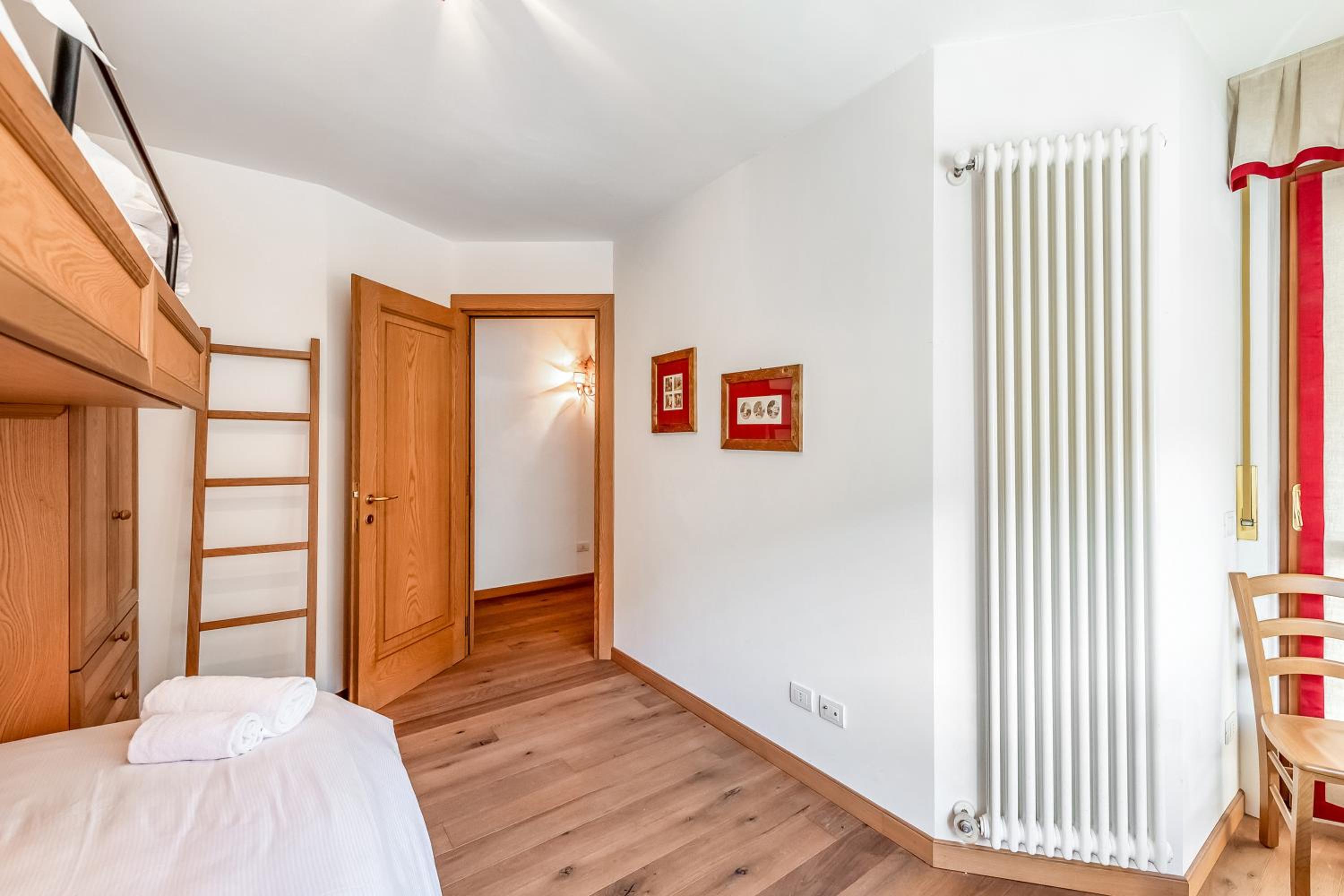 Charming Apartment Close to Cableway - Happy Rentals