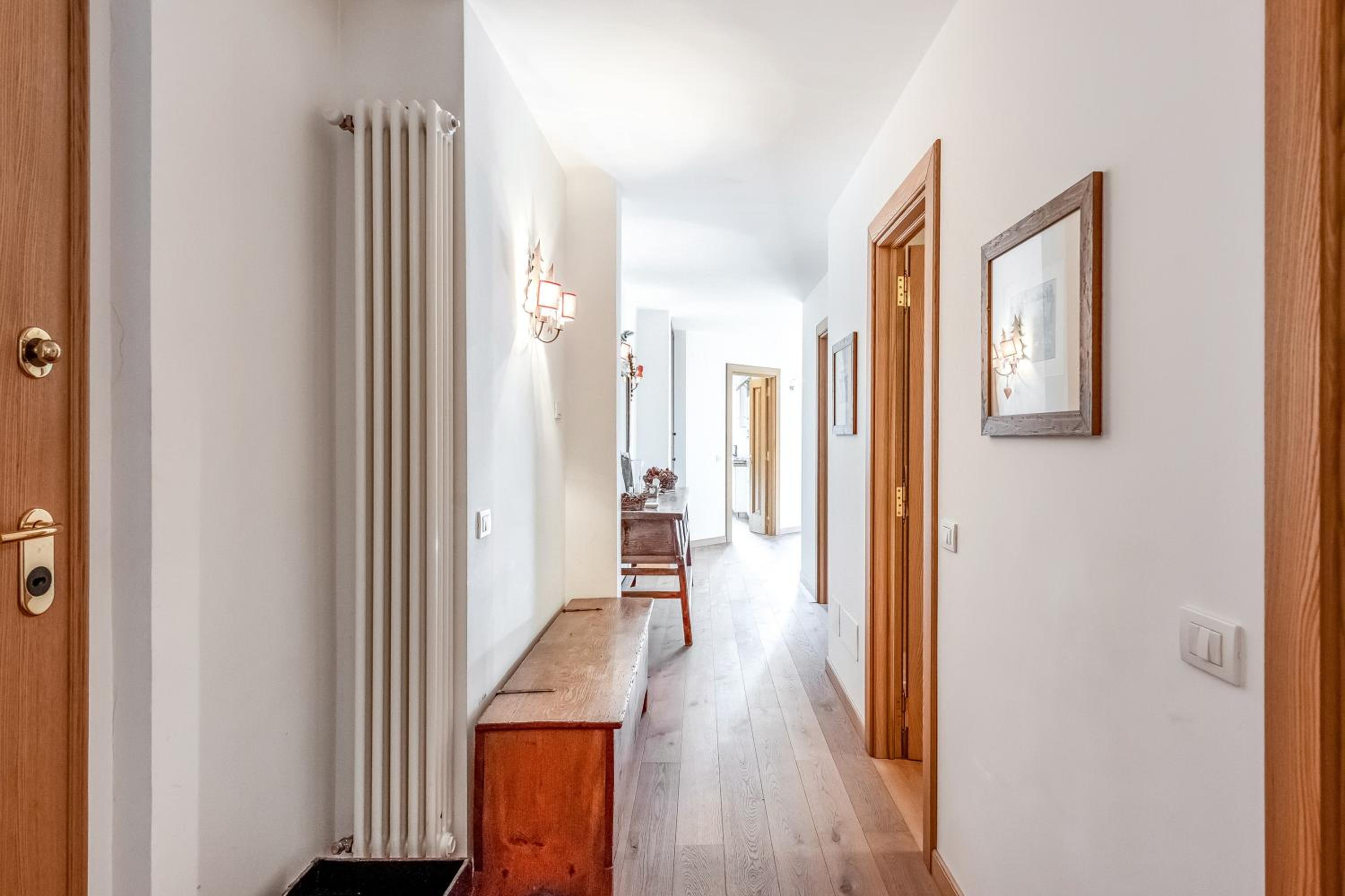Charming Apartment Close to Cableway - Happy Rentals