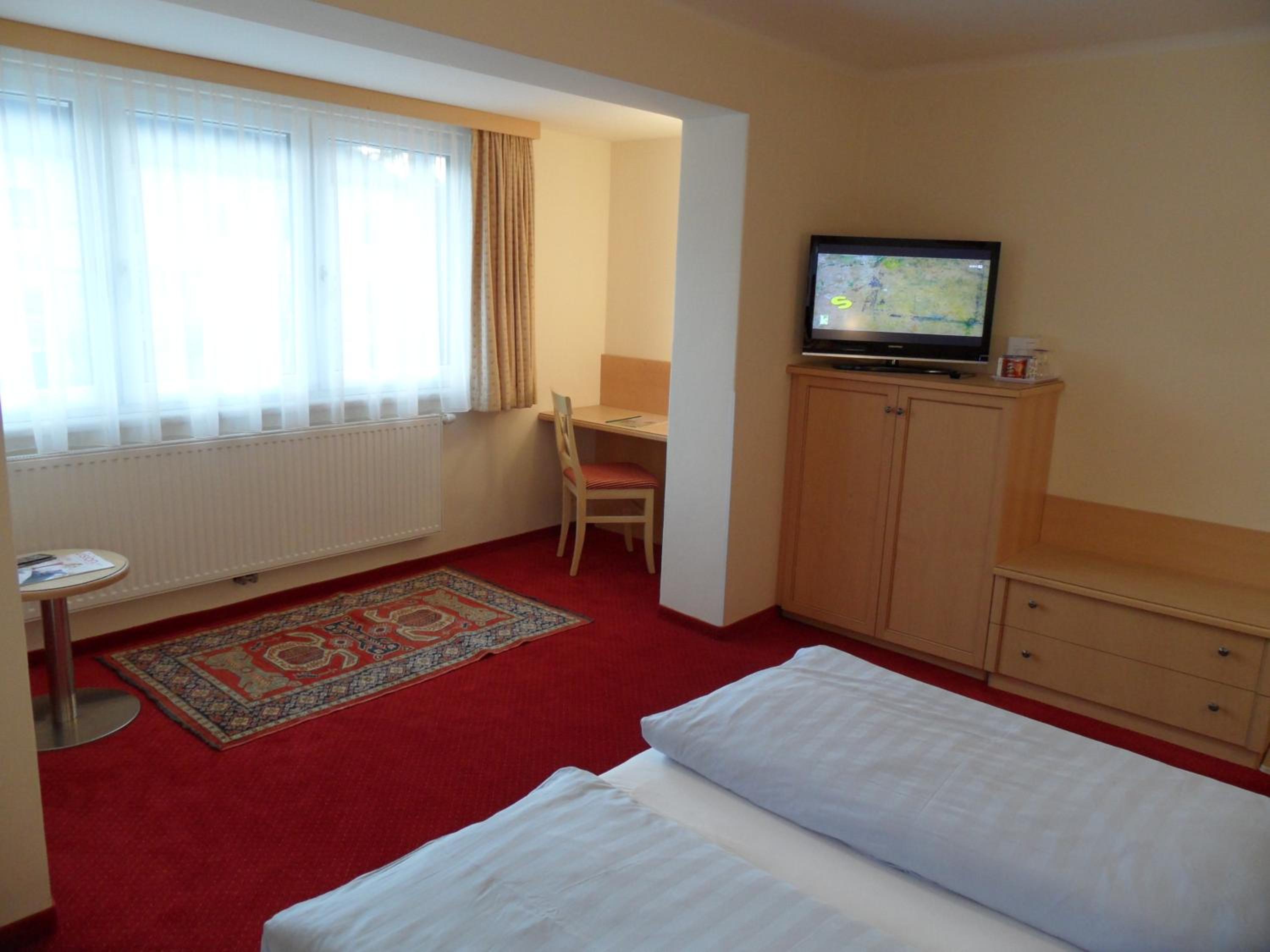 Salzburg Vacations - Pension Katrin - Property Image 2