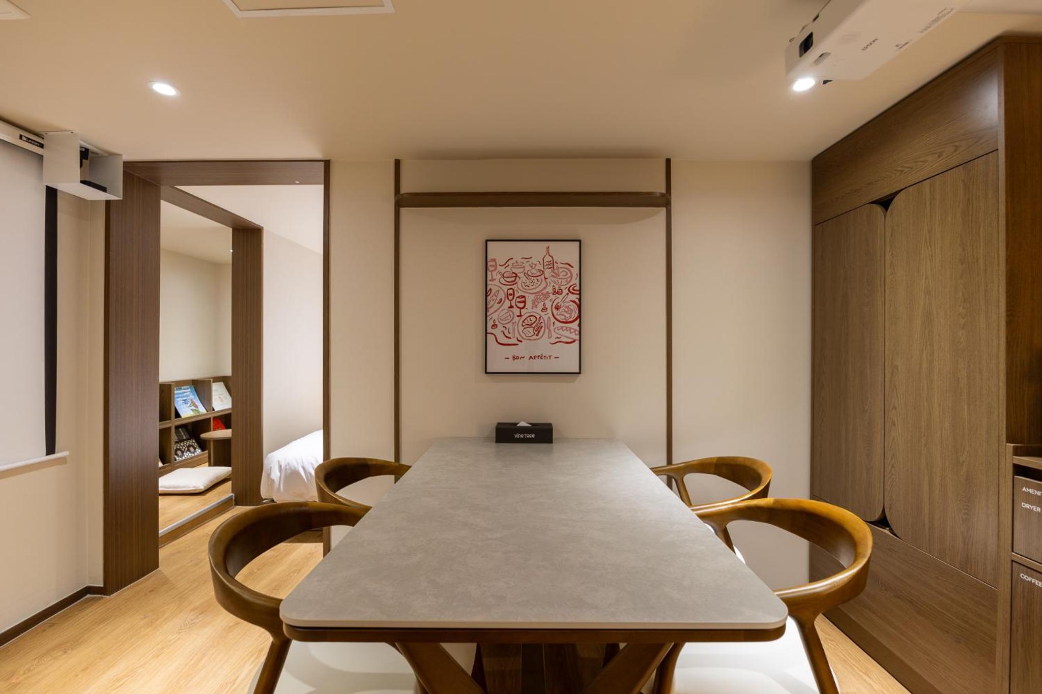 Vinetree Boutique Hotel