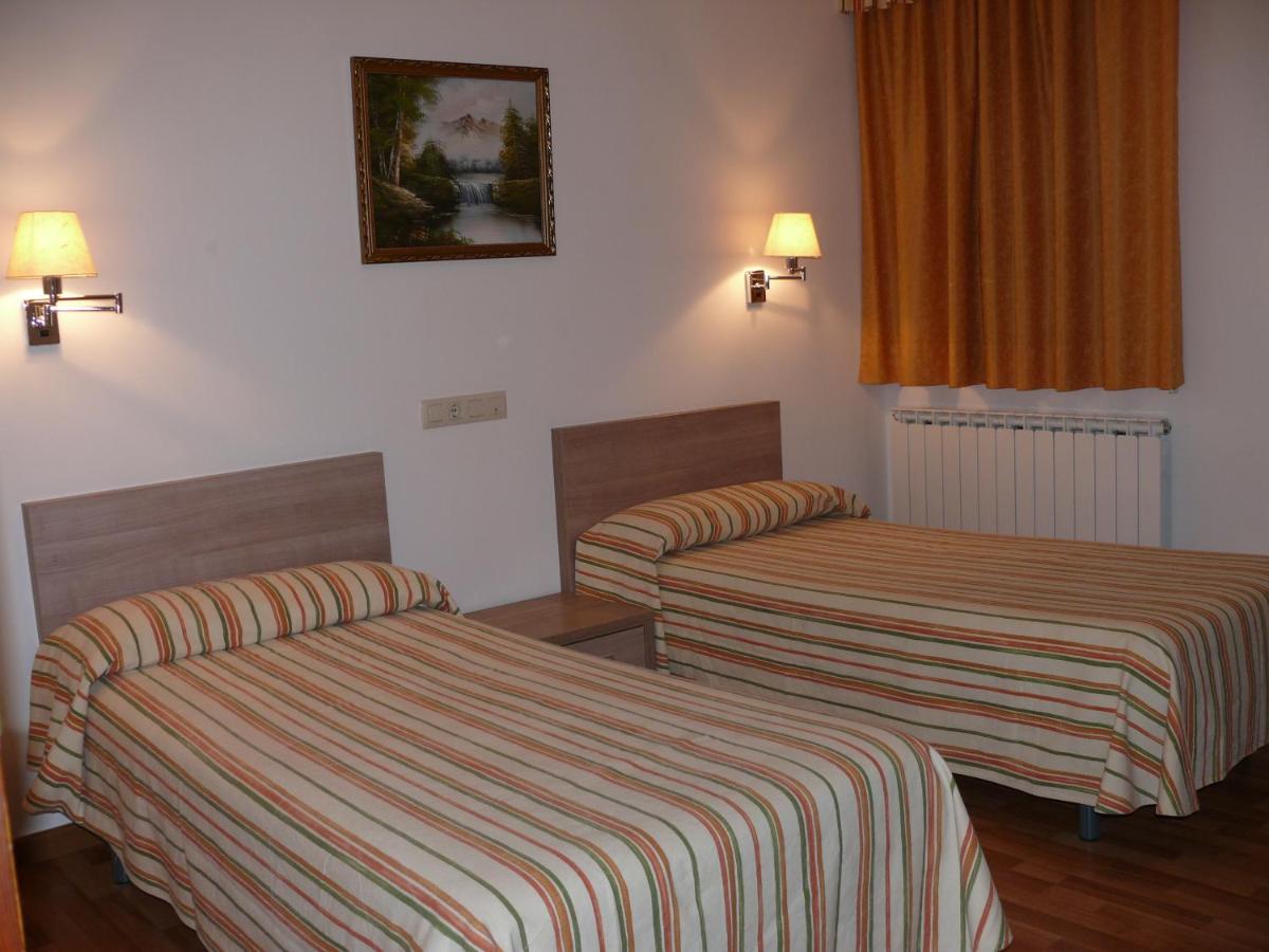 Hostal Muntanya view 2