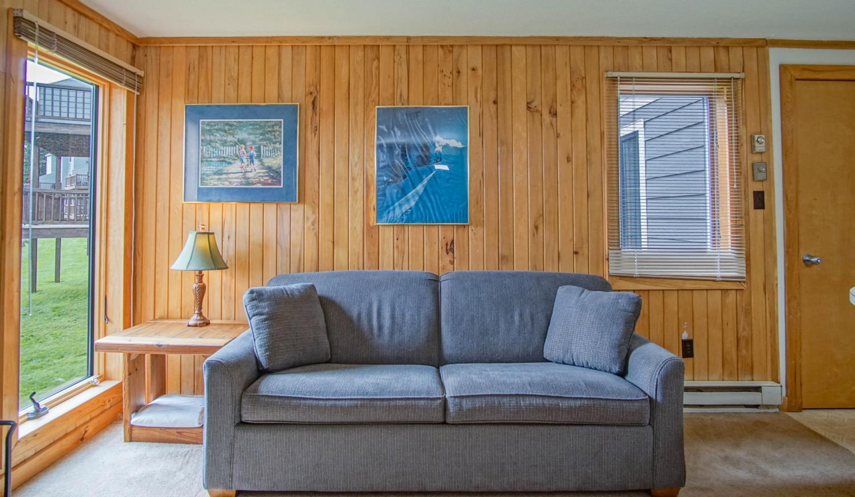 1 Br: Powderidge 30:Slope Side, Pet Friendly end unit on Shuttle Route