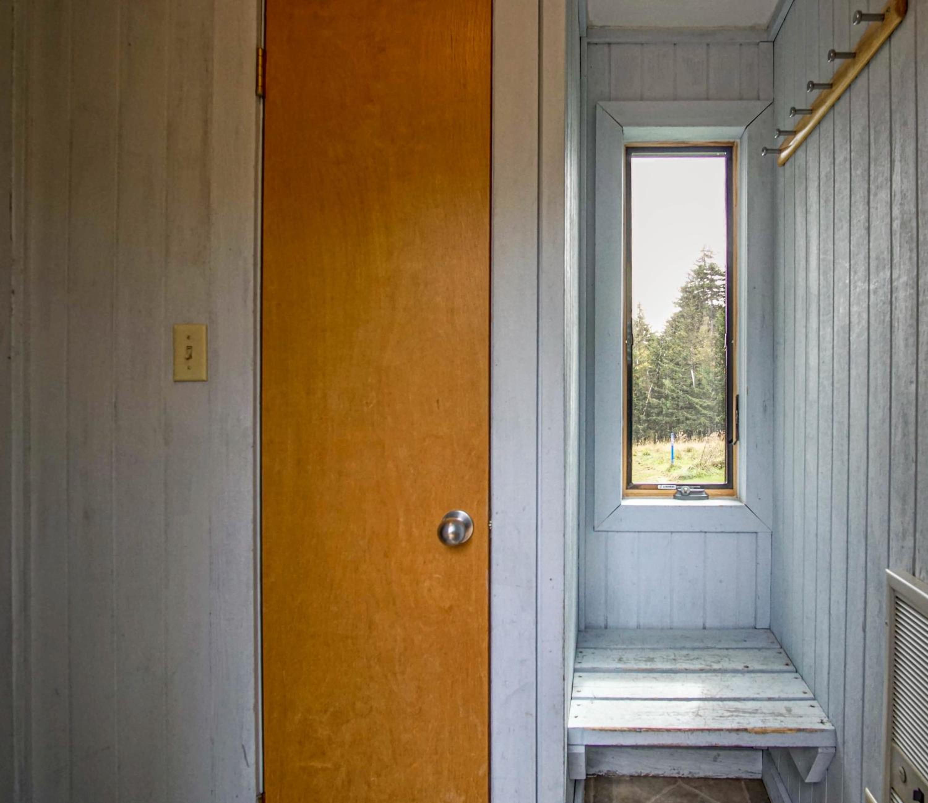 1 Br: Powderidge 30:Slope Side, Pet Friendly end unit on Shuttle Route