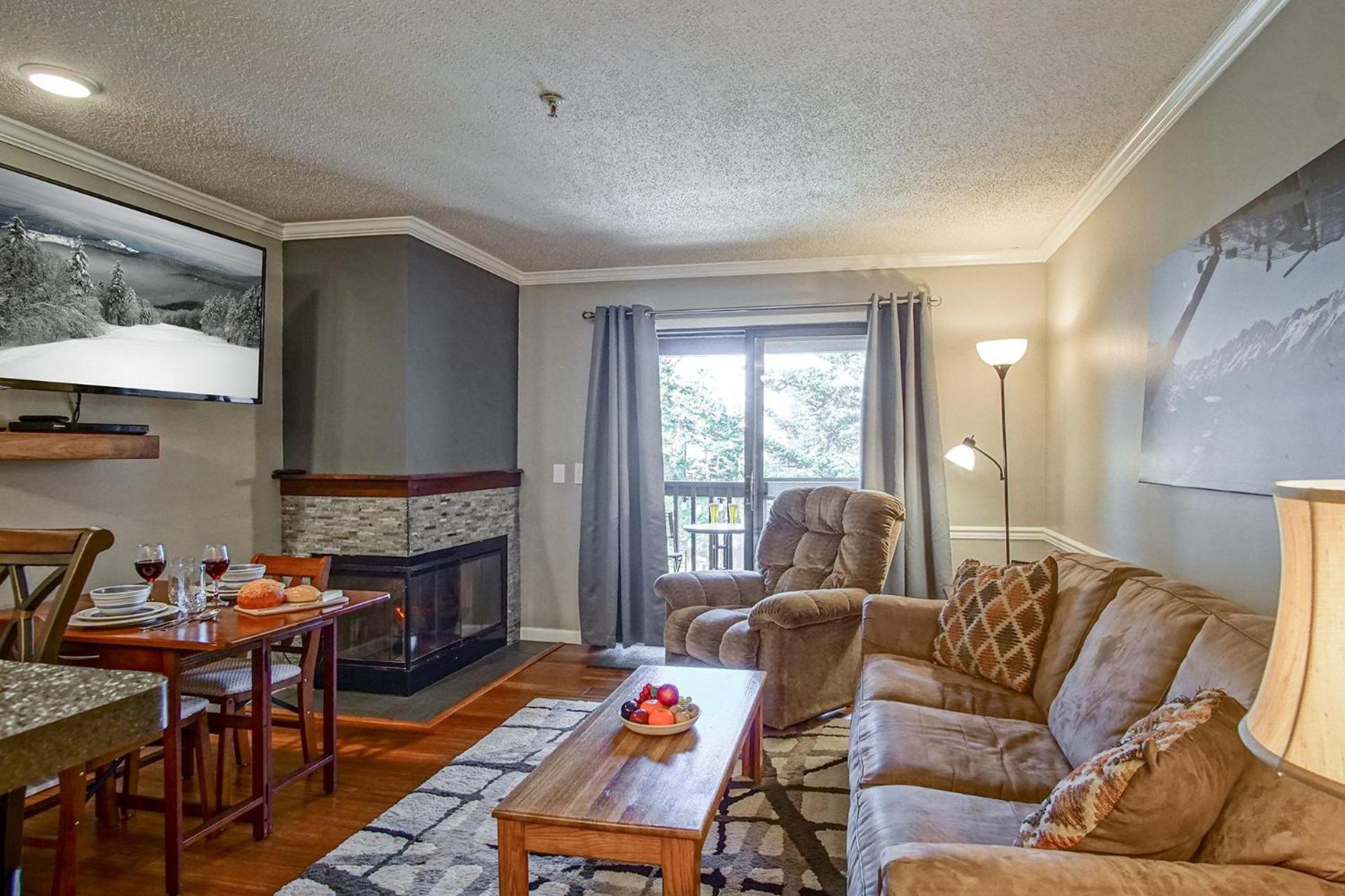 1 Br: Snowcrest 210B: Easy access to Widow Maker Territory