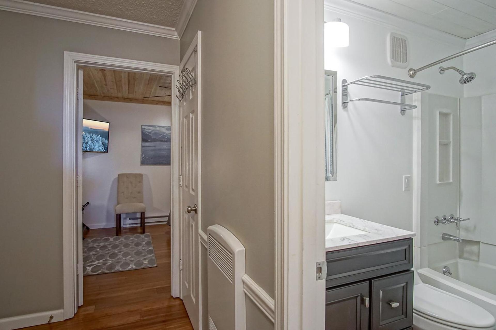1 Br: Snowcrest 210B: Easy access to Widow Maker Territory