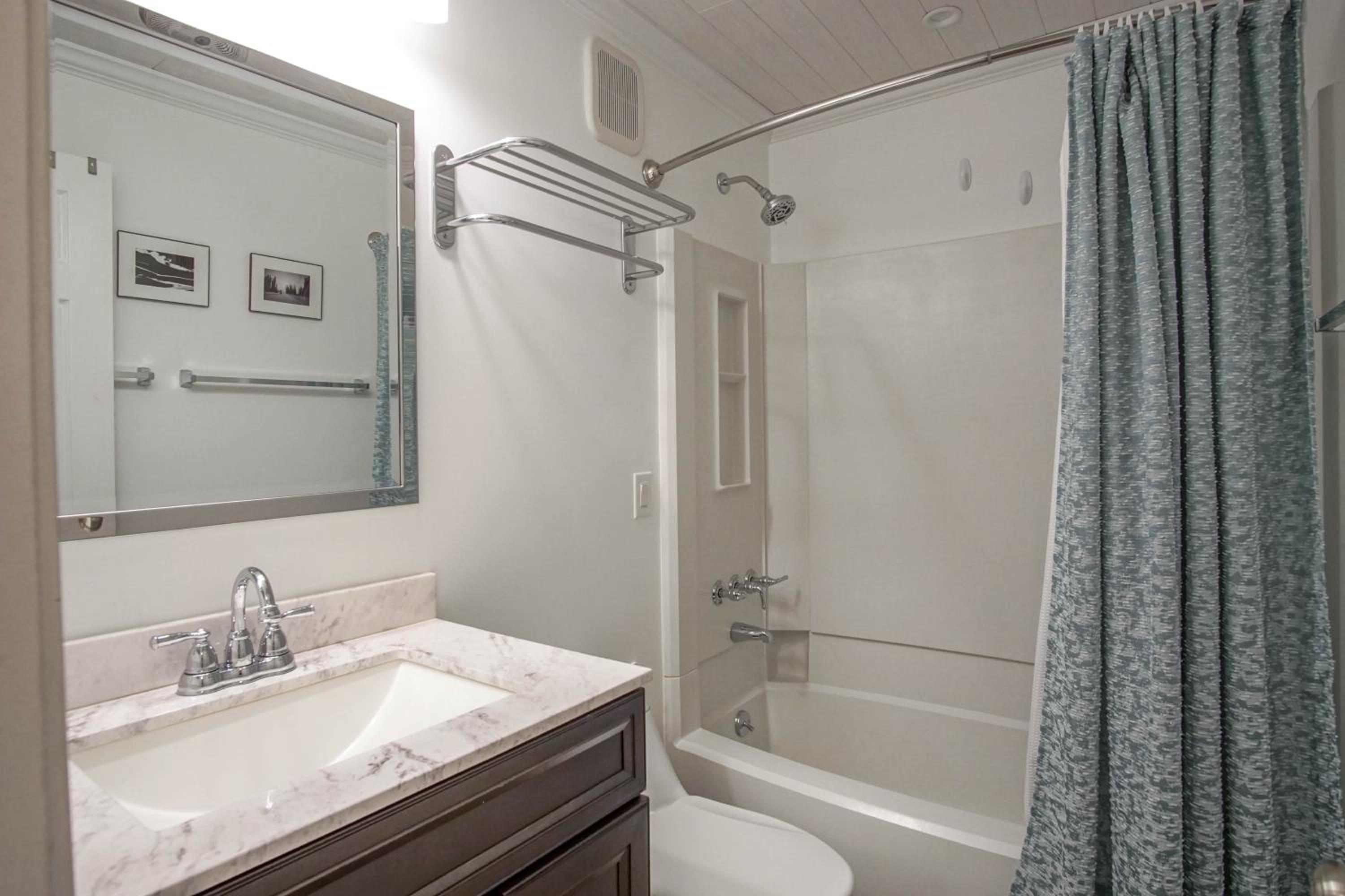 1 Br: Snowcrest 210B: Easy access to Widow Maker Territory