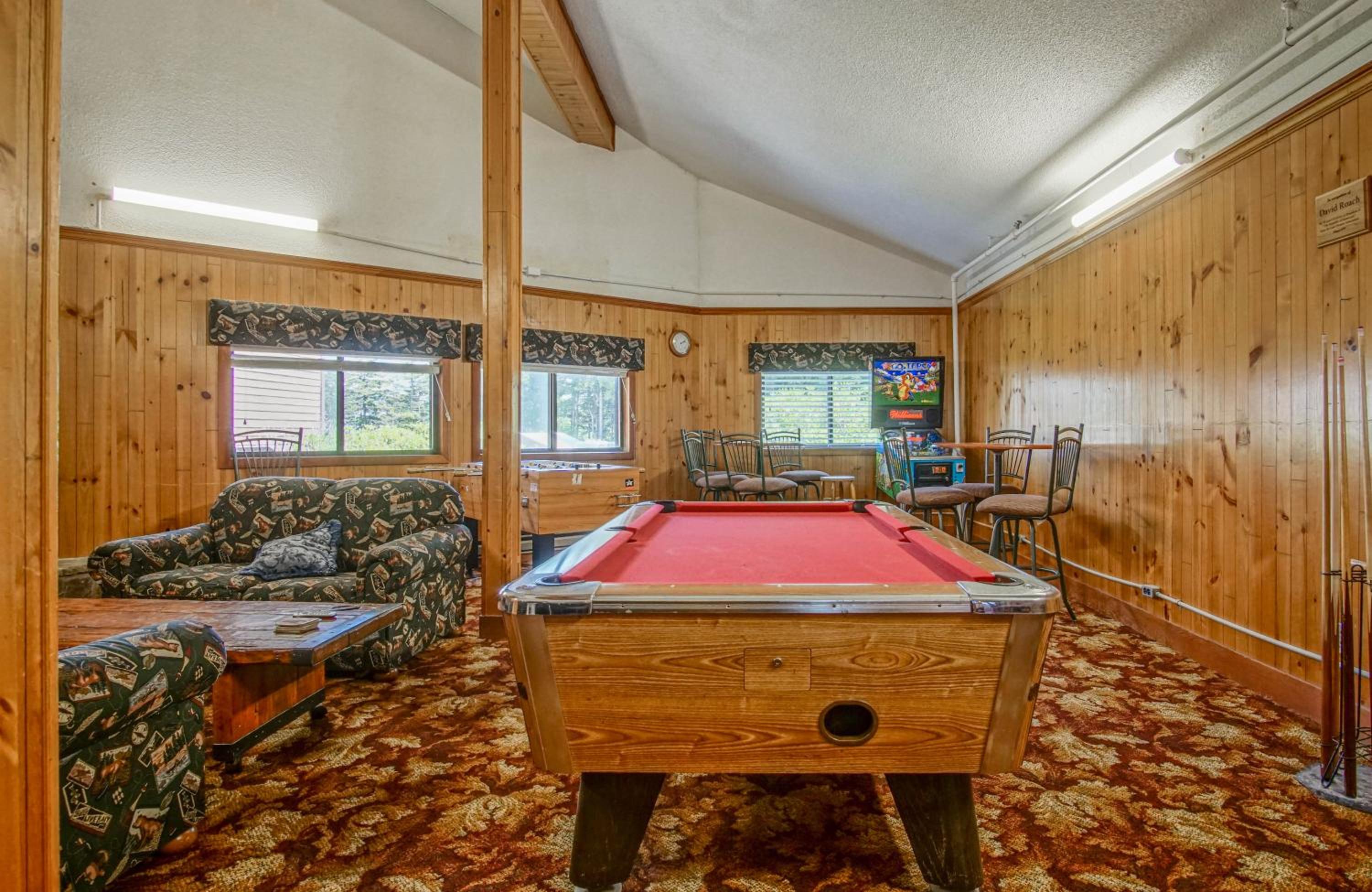1 Br: Snowcrest 210B: Easy access to Widow Maker Territory