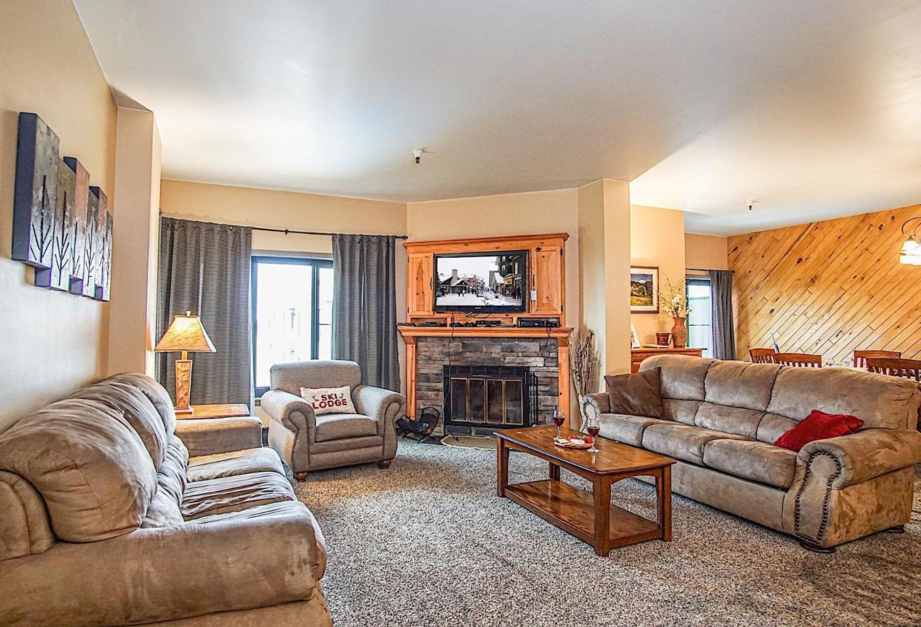 Silver Creek 5801 Penthouse 4 Br Condo Slope Side, Sleeps 17